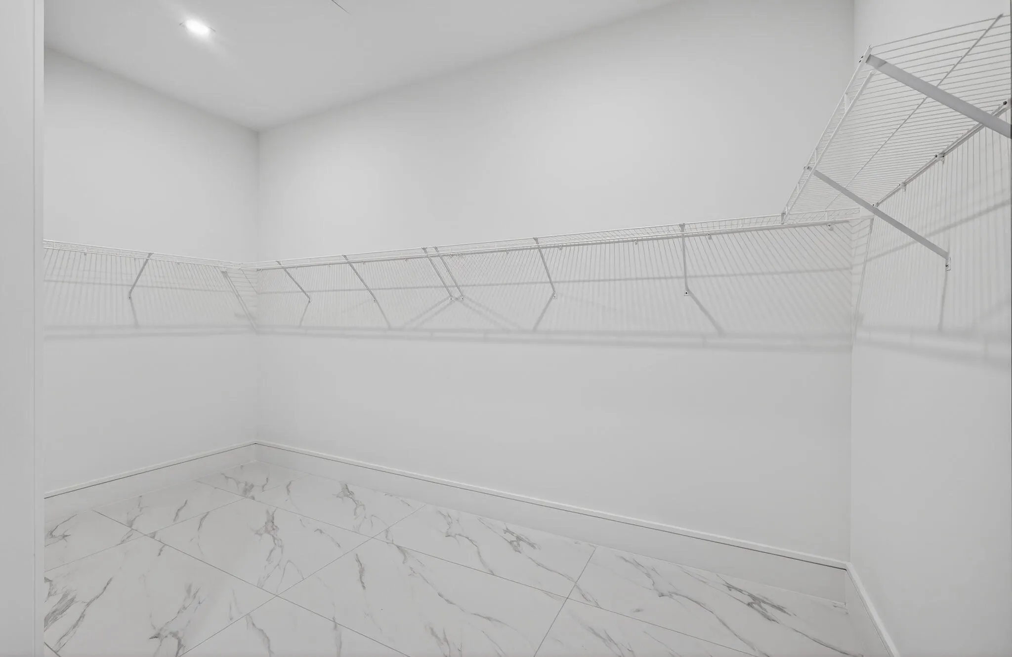 220 Lake Shore Drive #609