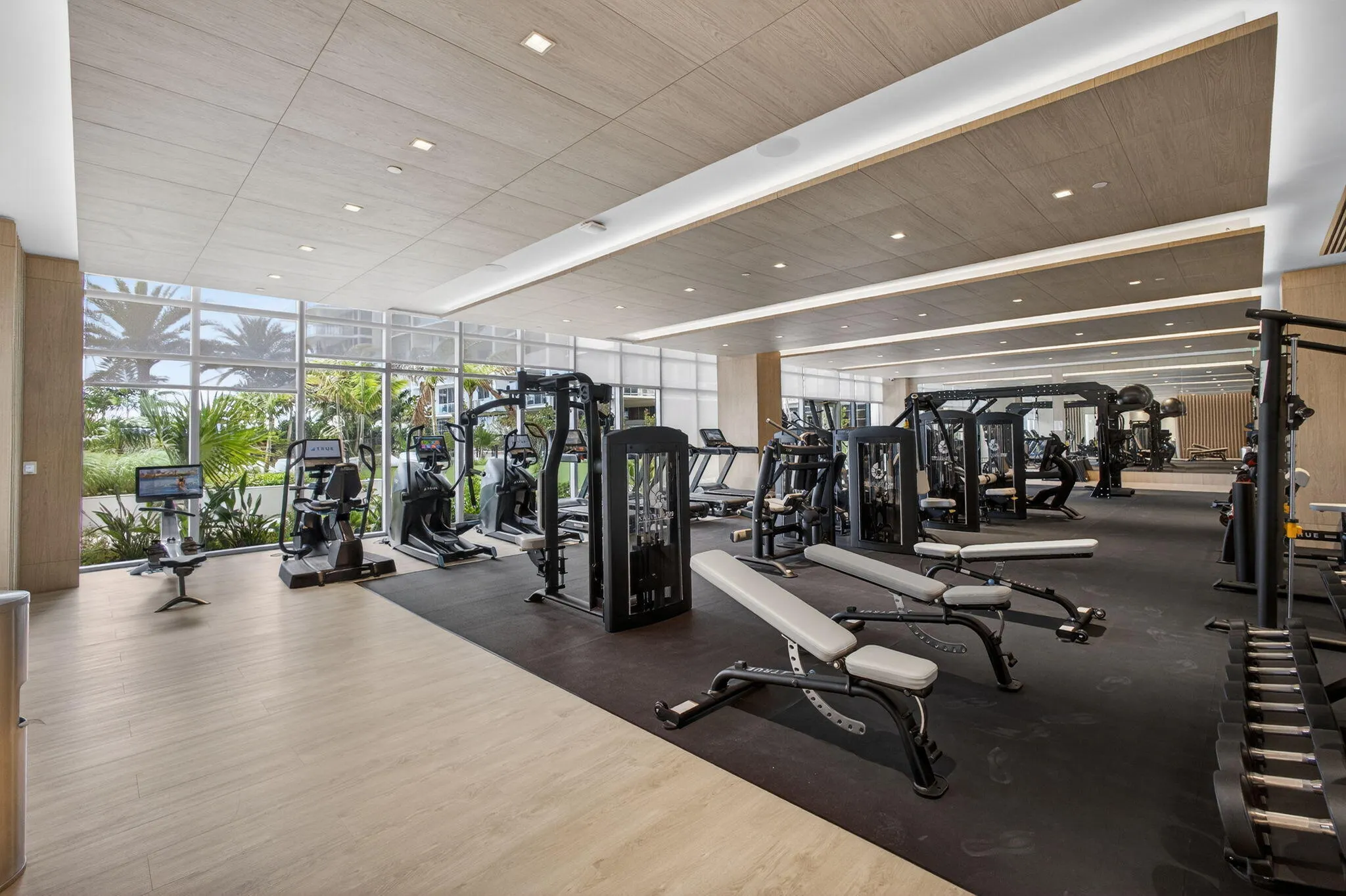 220 Lake Shore Drive #609