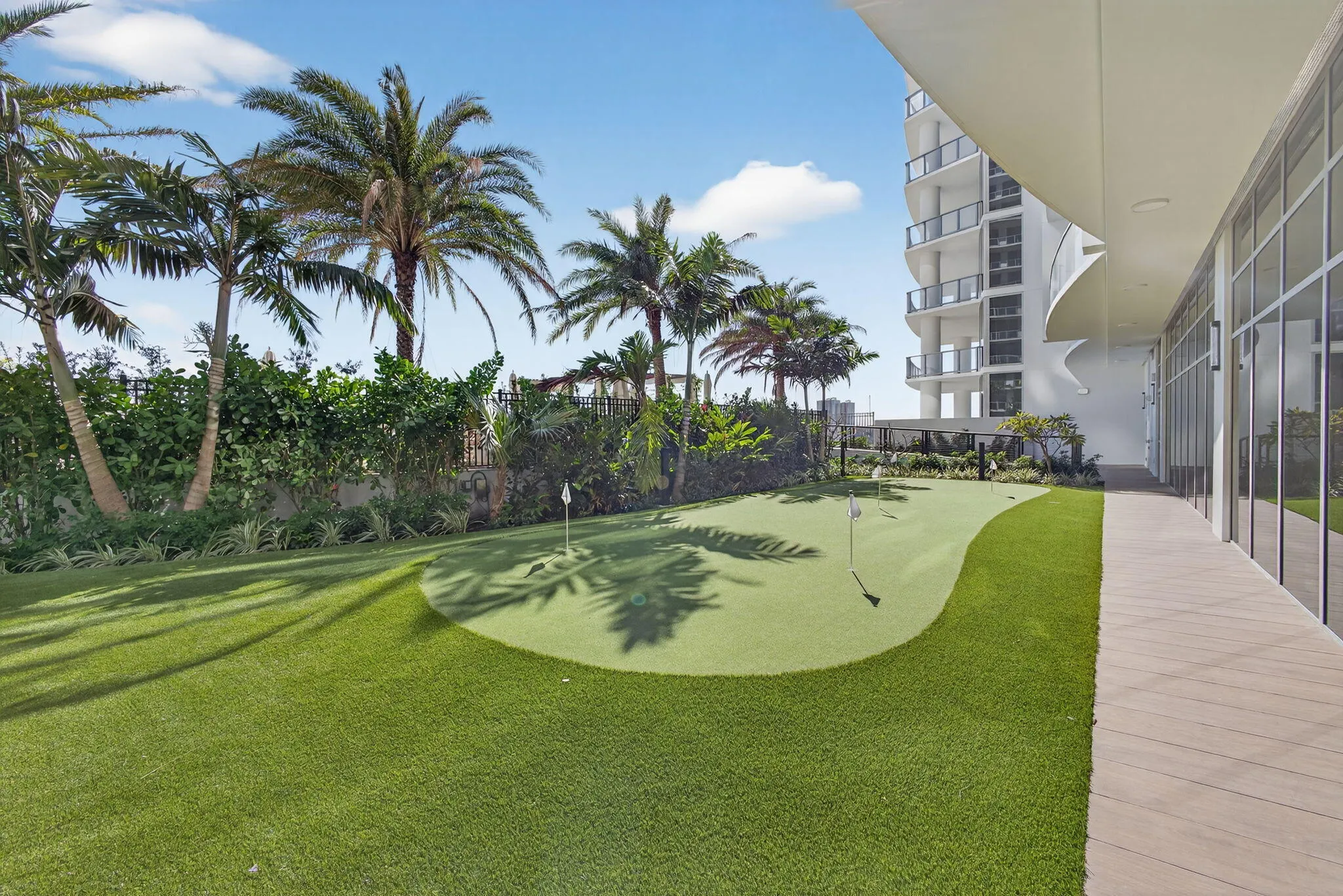 220 Lake Shore Drive #609