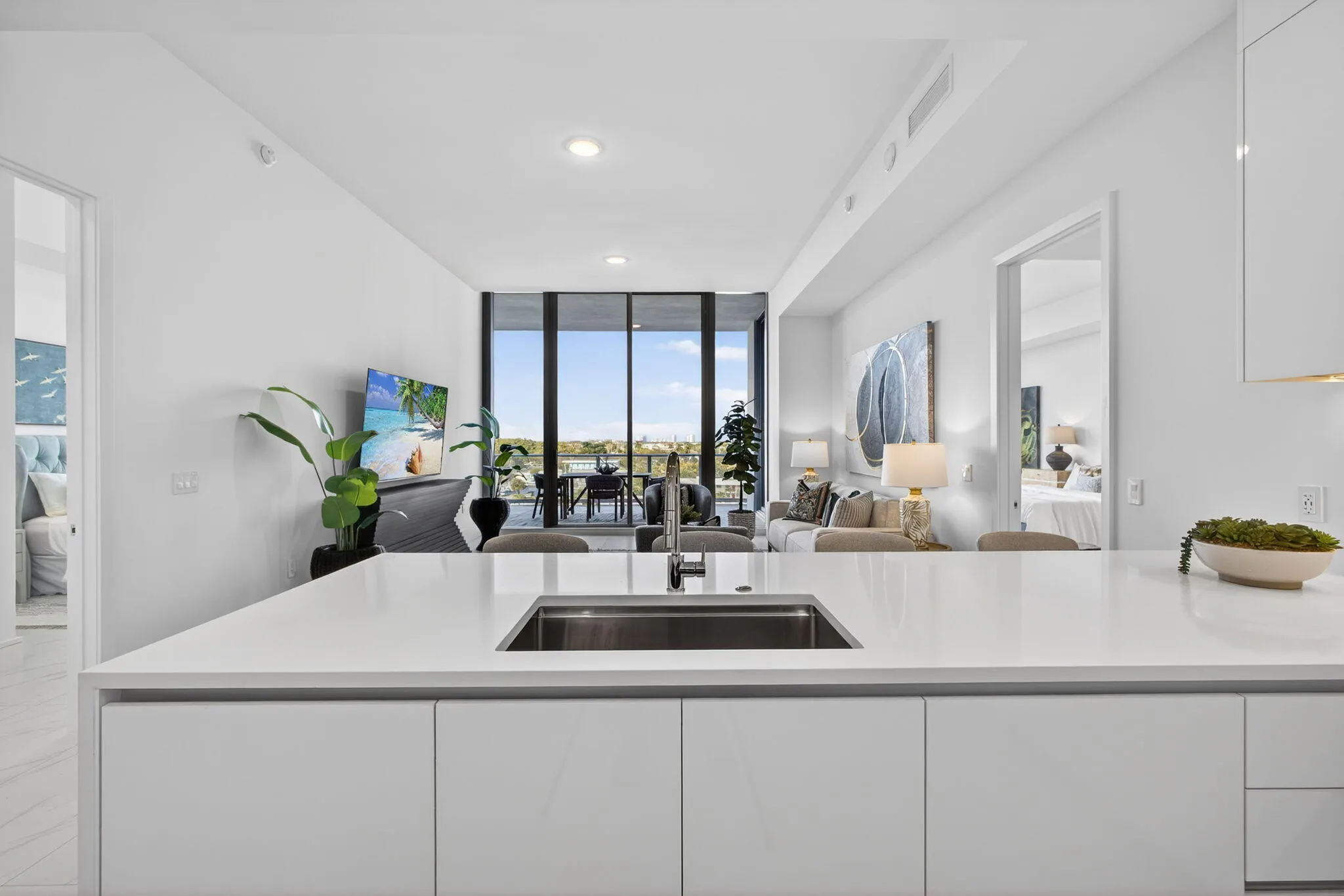 220 Lake Shore Drive #609