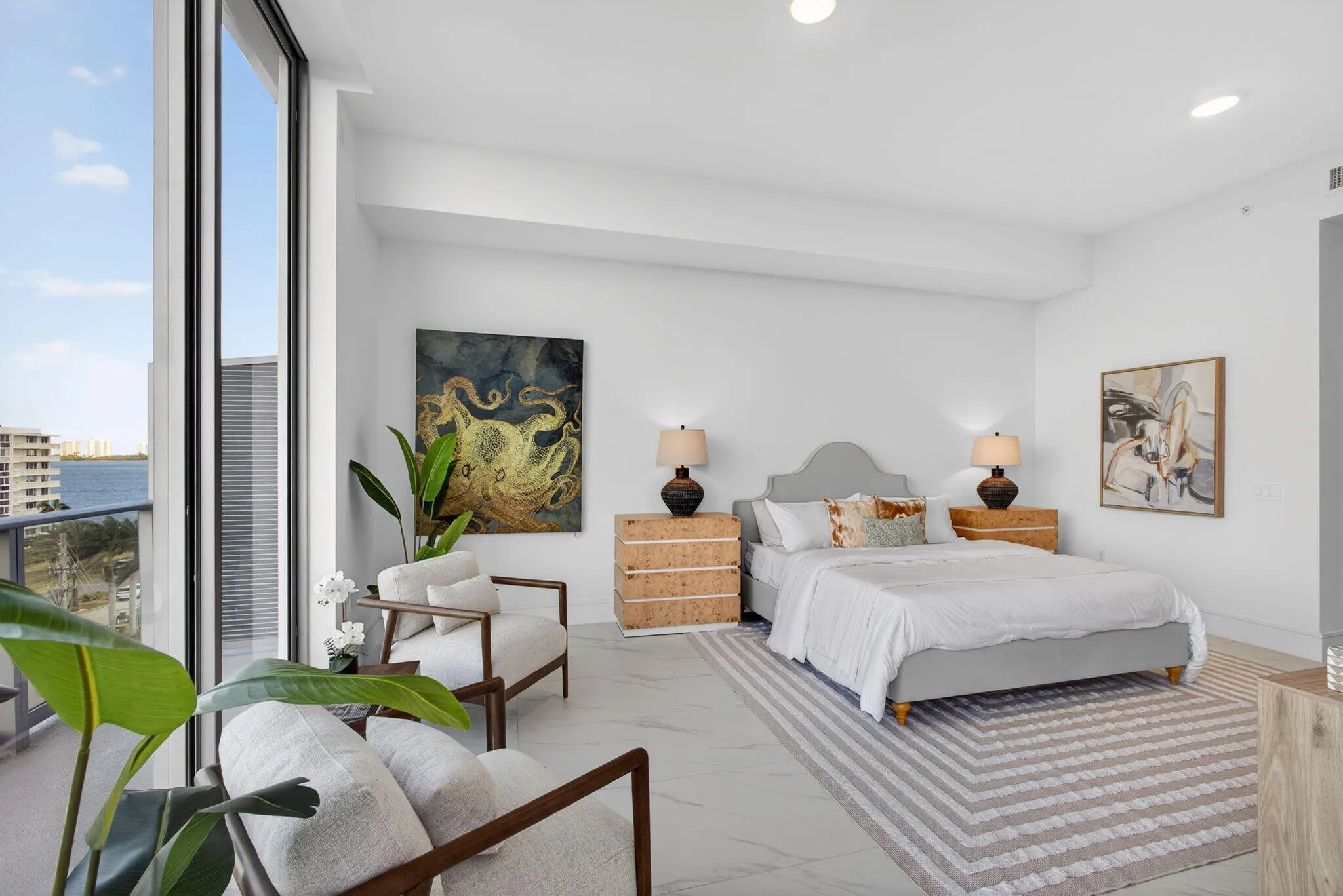 220 Lake Shore Drive #609