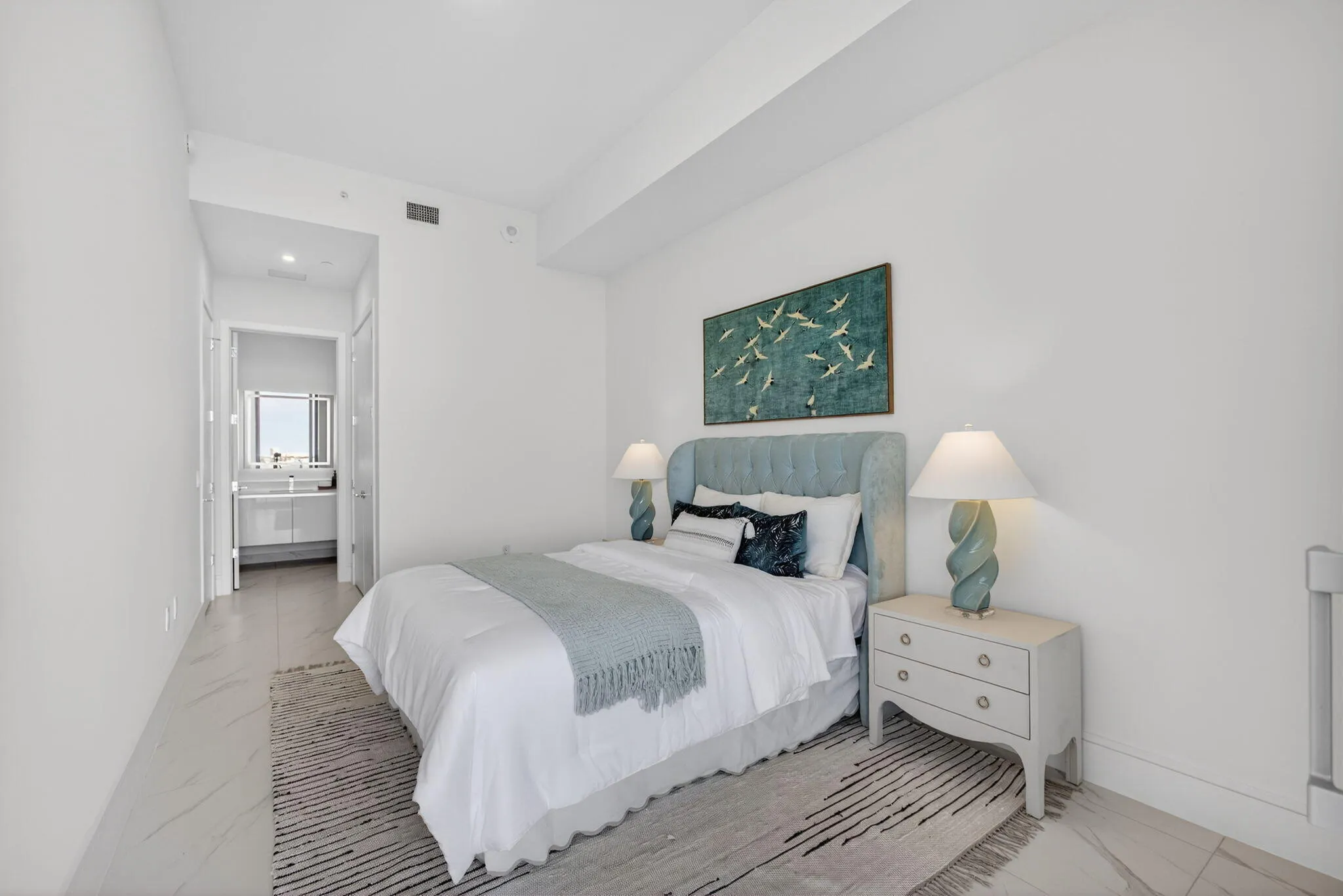 220 Lake Shore Drive #609