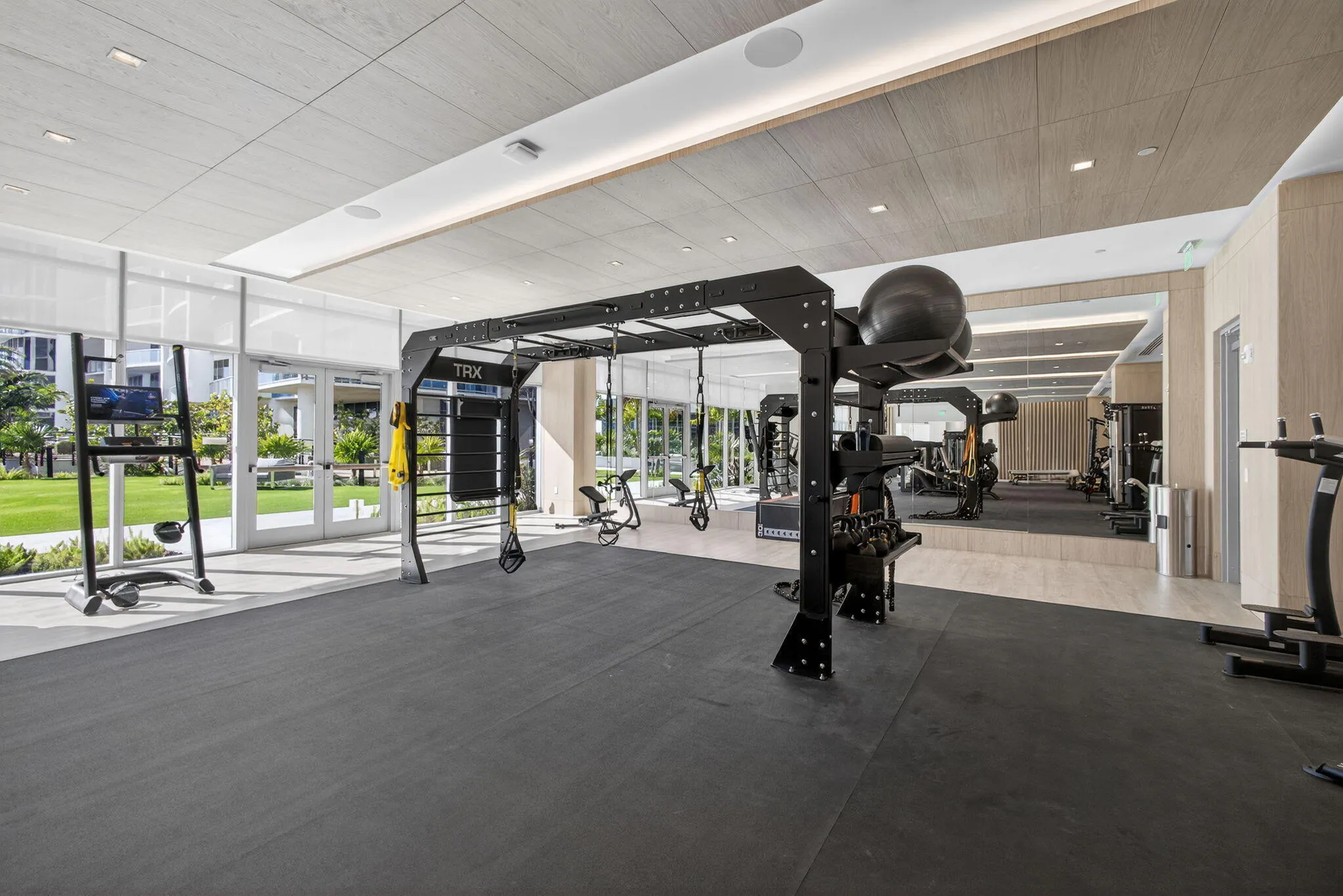220 Lake Shore Drive #609