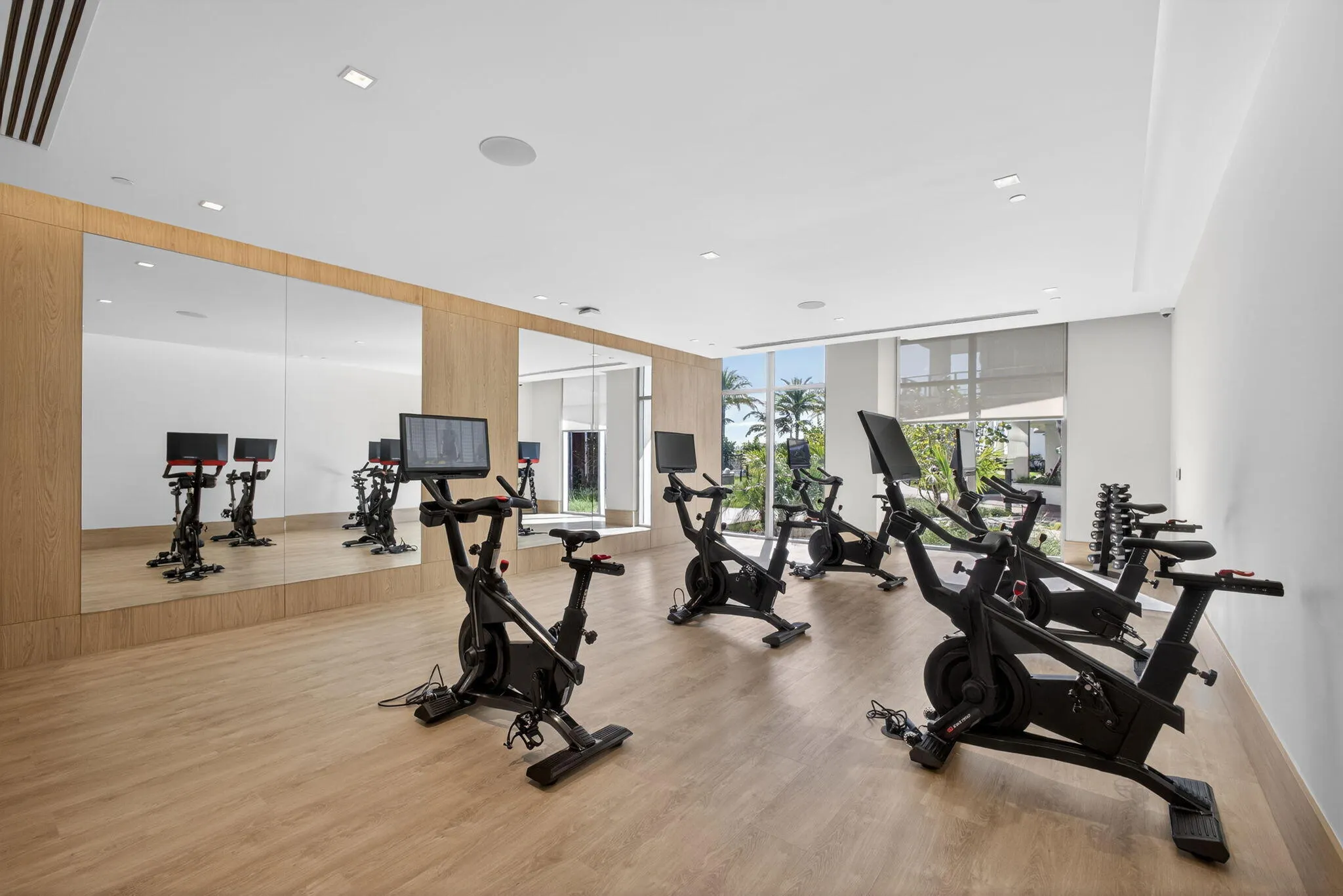 220 Lake Shore Drive #609