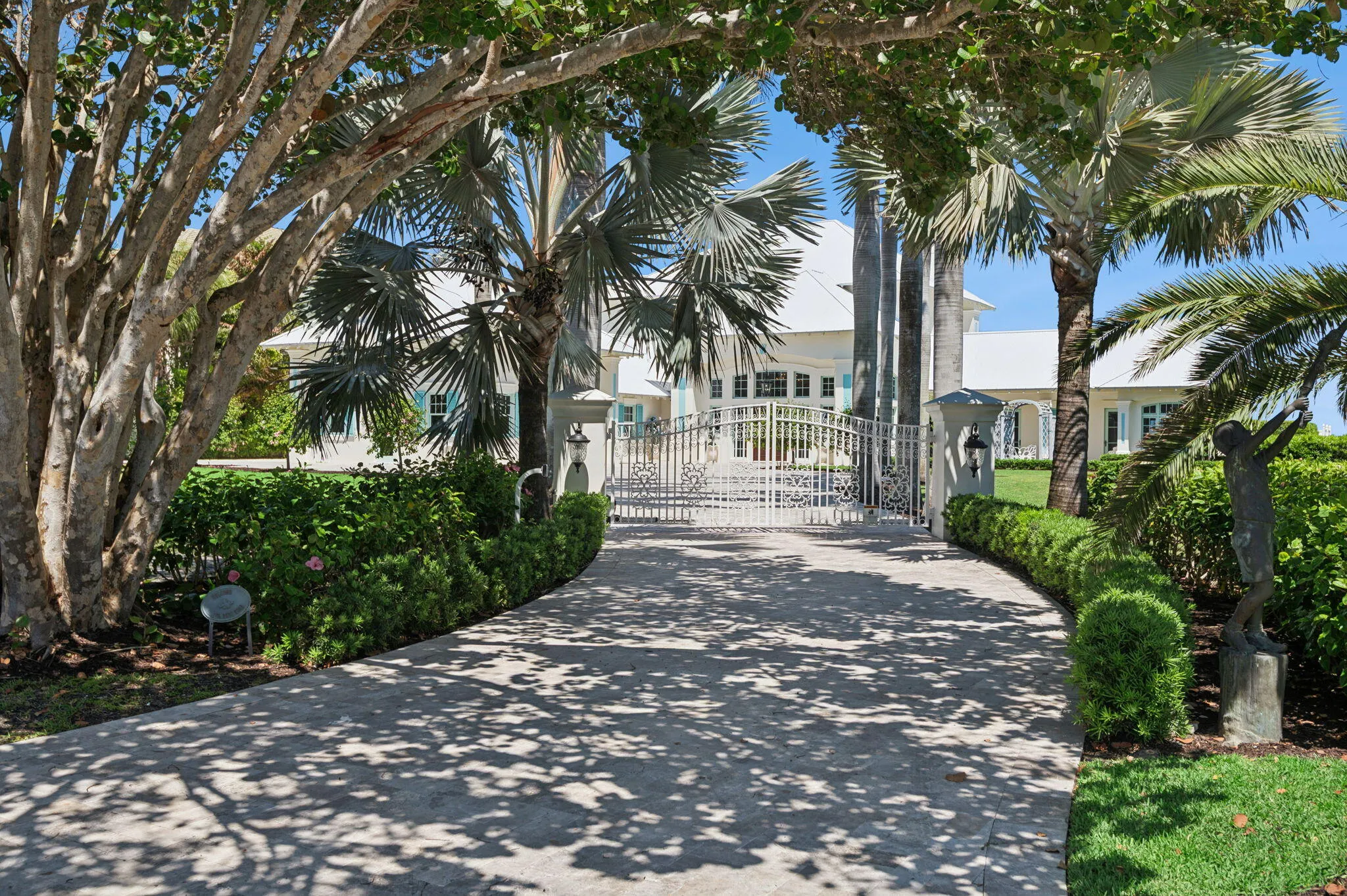 716 Reef Road