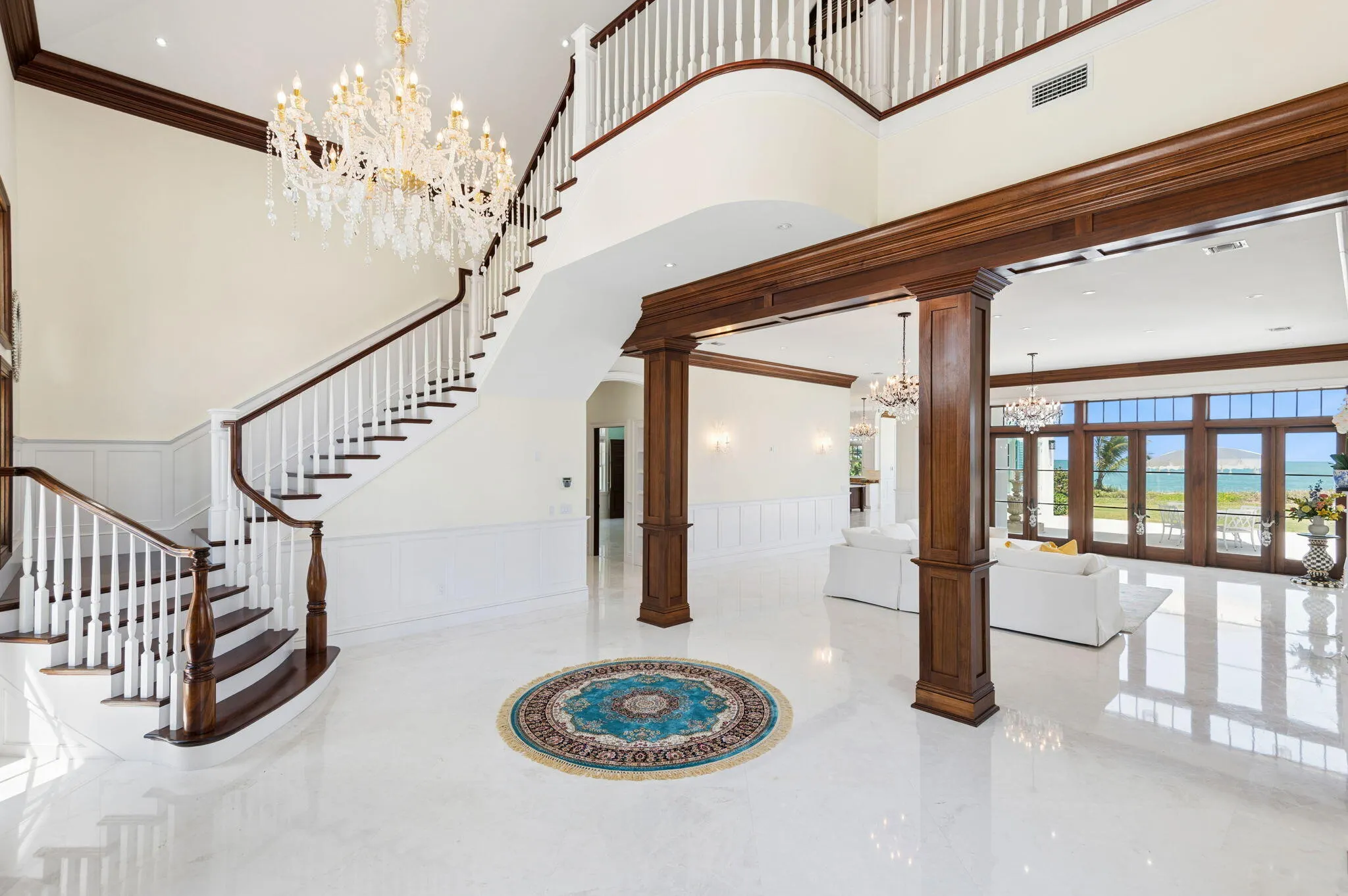 716 Reef Road