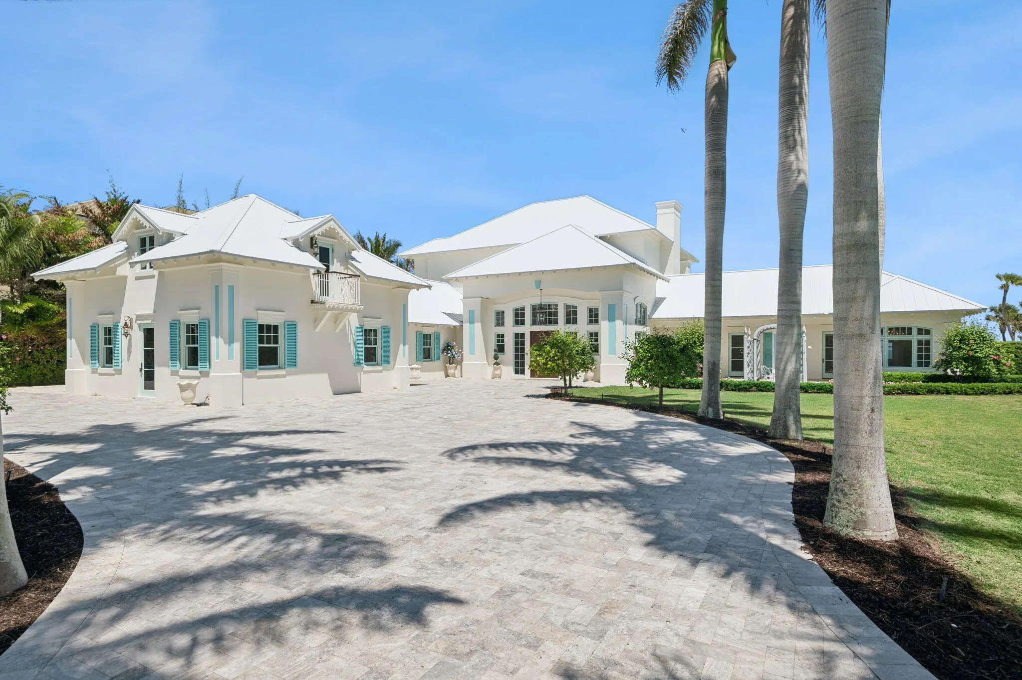 716 Reef Road