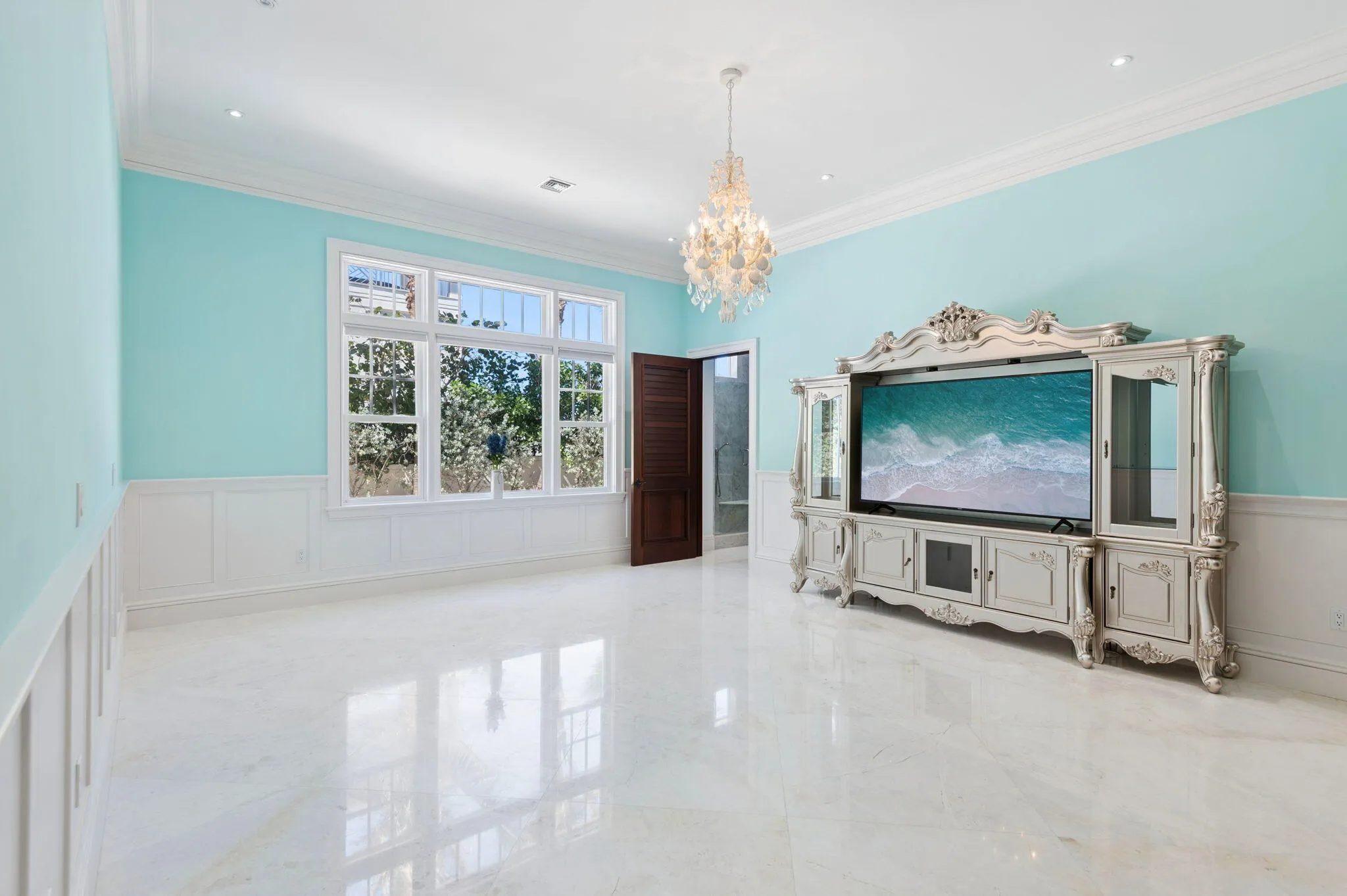716 Reef Road