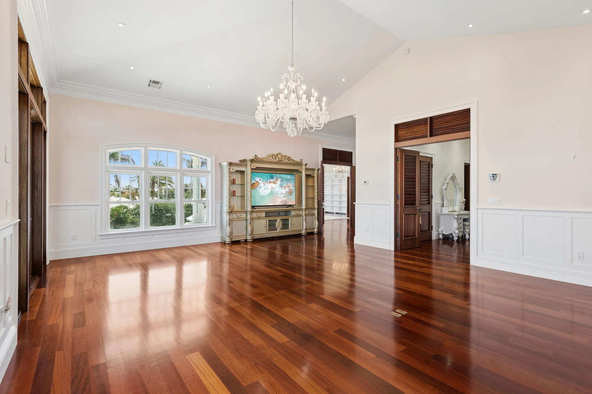 716 Reef Road