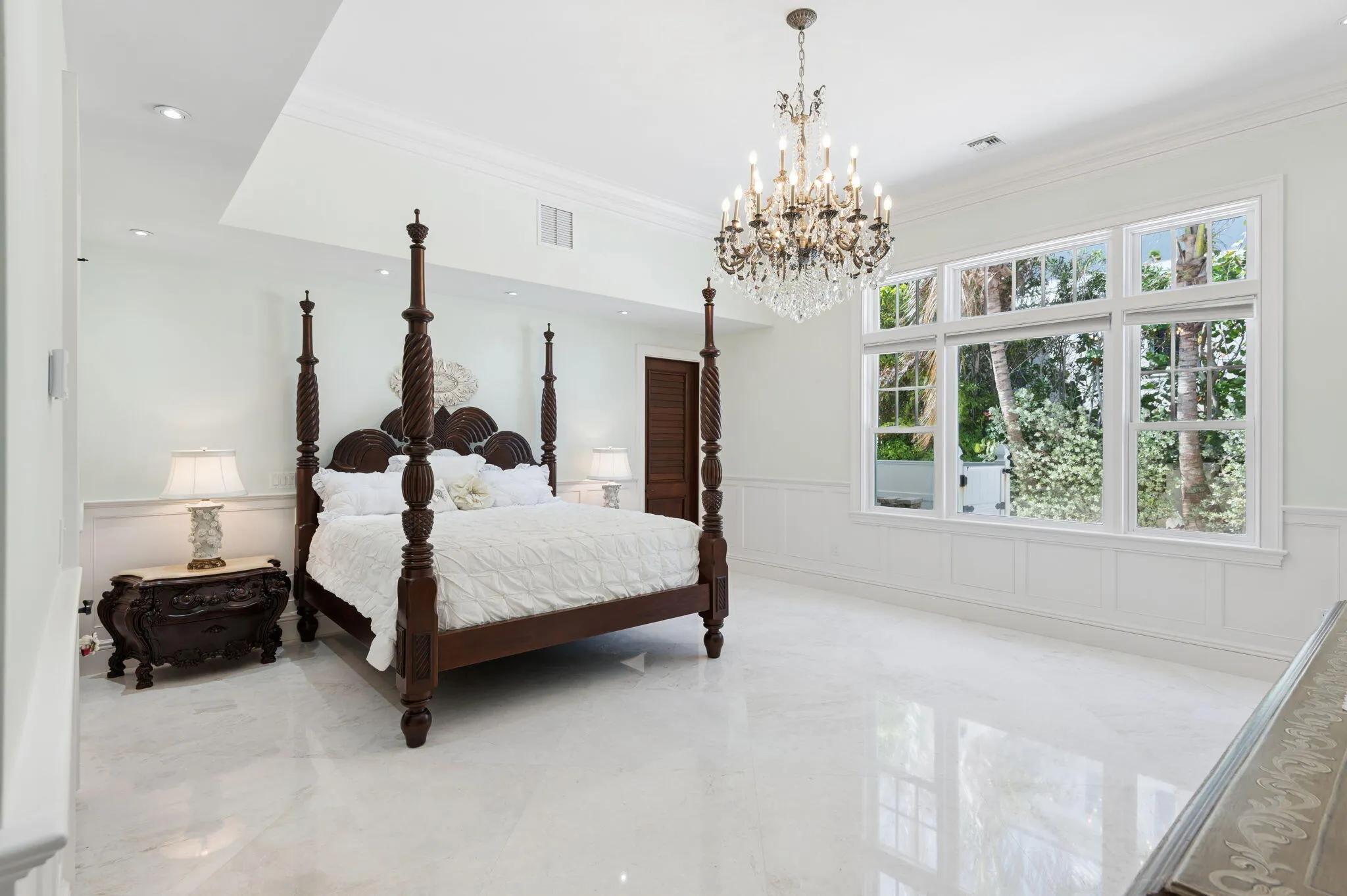716 Reef Road