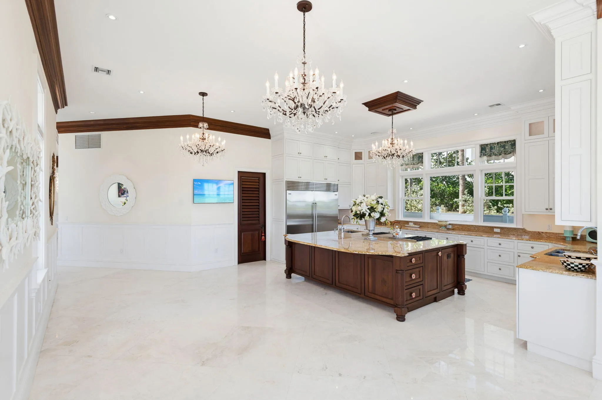 716 Reef Road