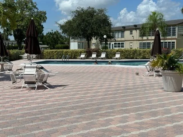 7805 W Atlantic Boulevard #202