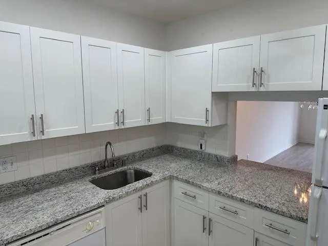 7805 W Atlantic Boulevard #202