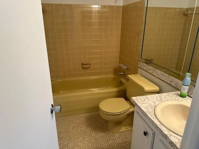 7805 W Atlantic Boulevard #202