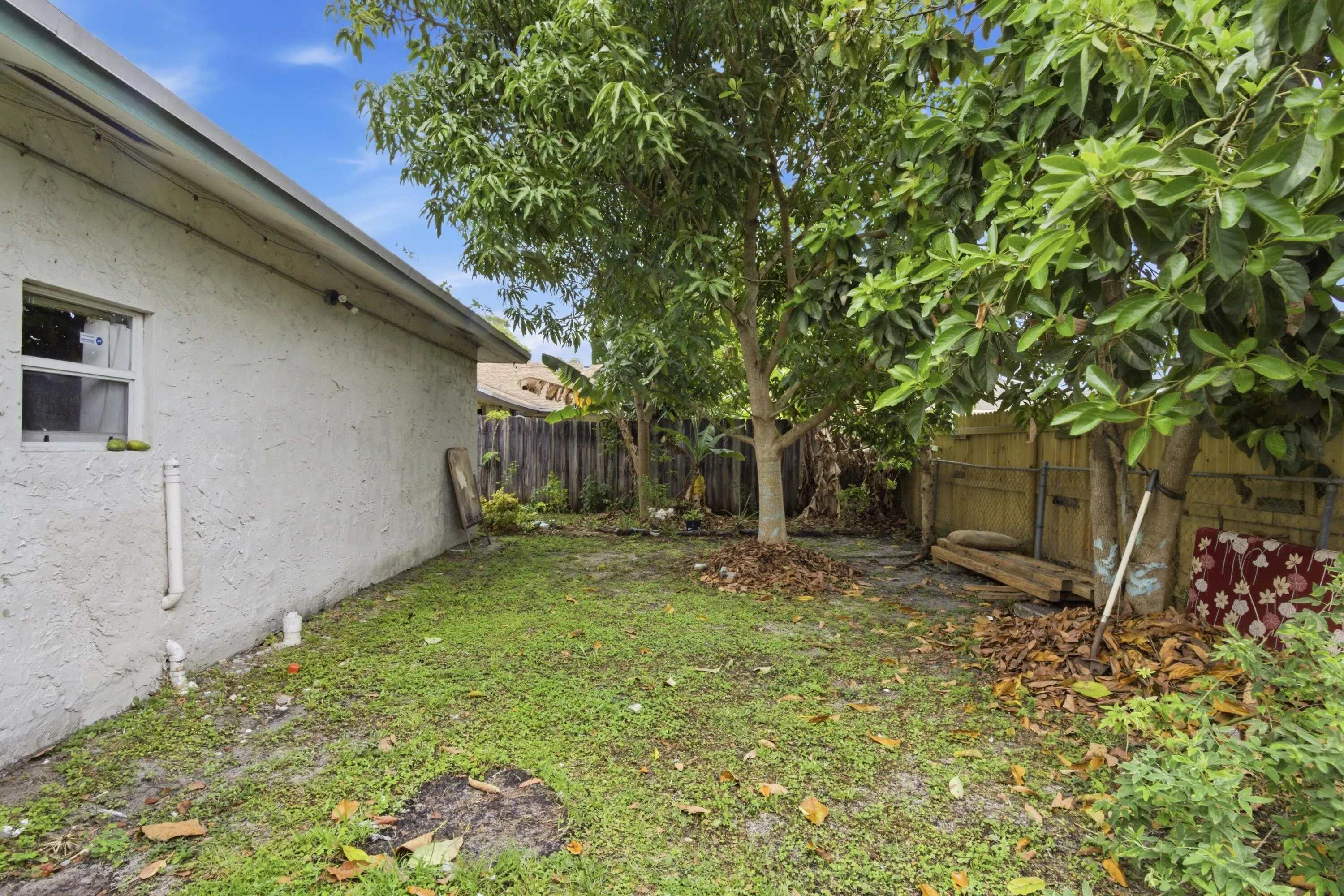 8230 SW 4th Place