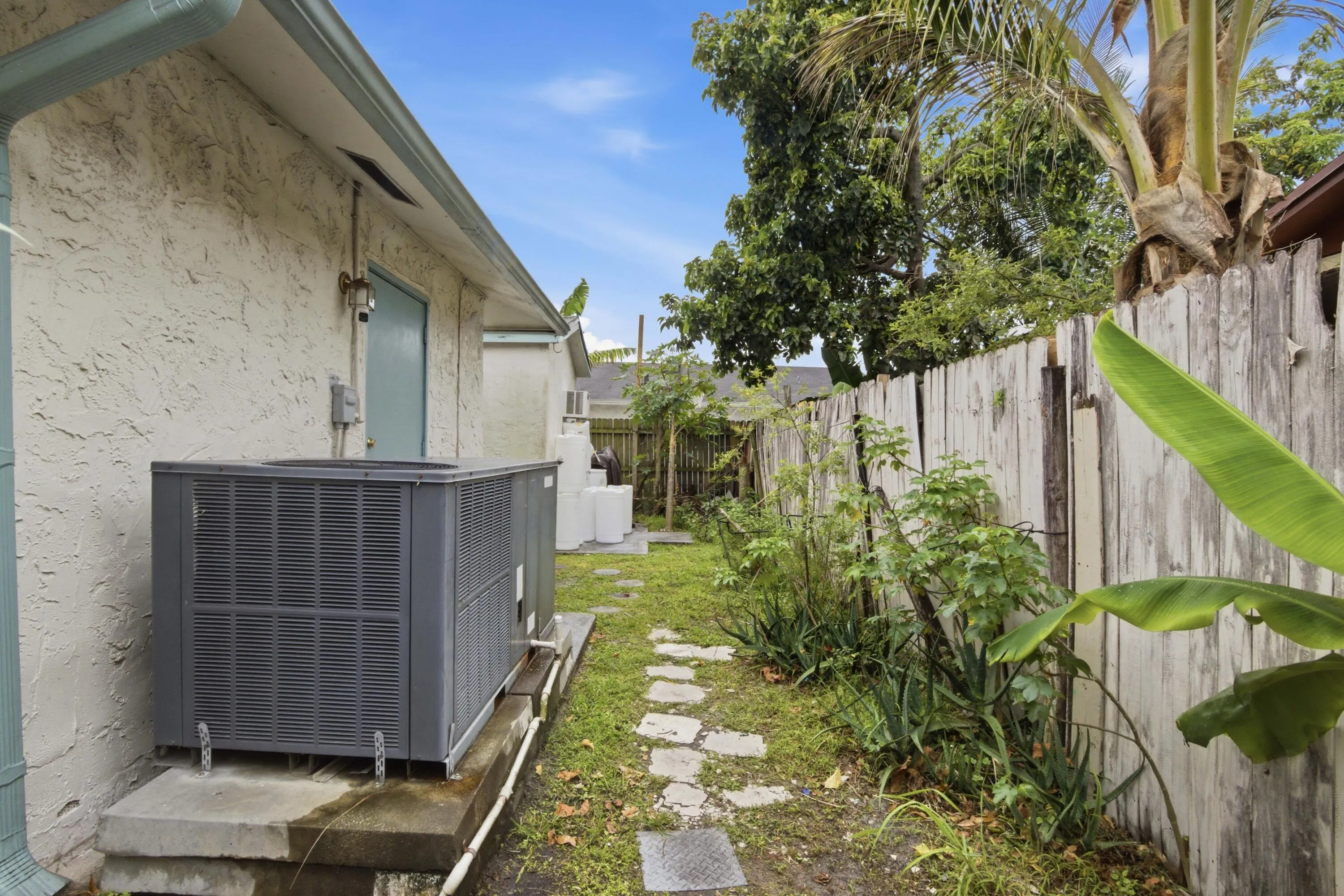 8230 SW 4th Place