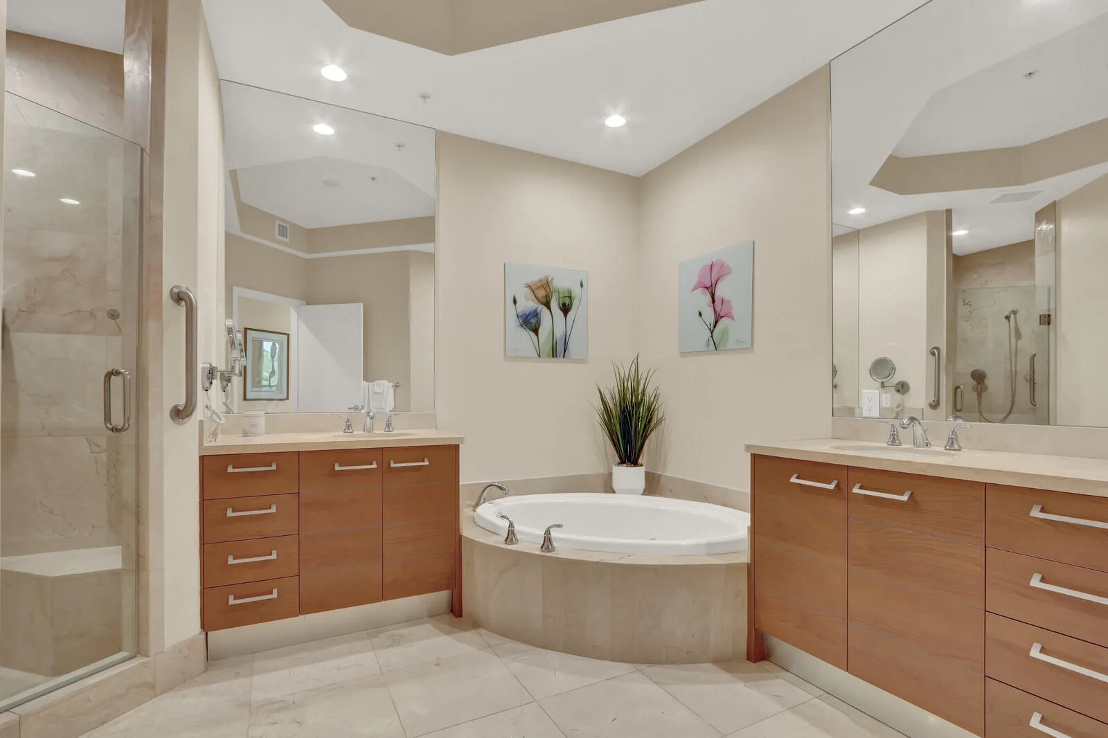 3610 Gardens Parkway #202a