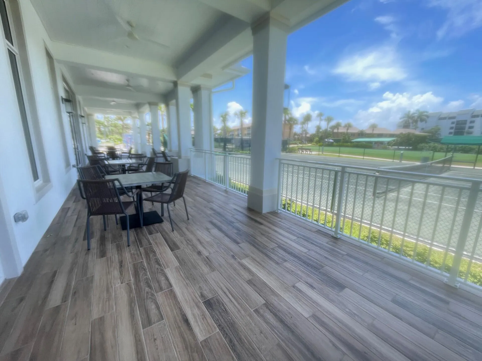 2400 S Ocean Drive #7642