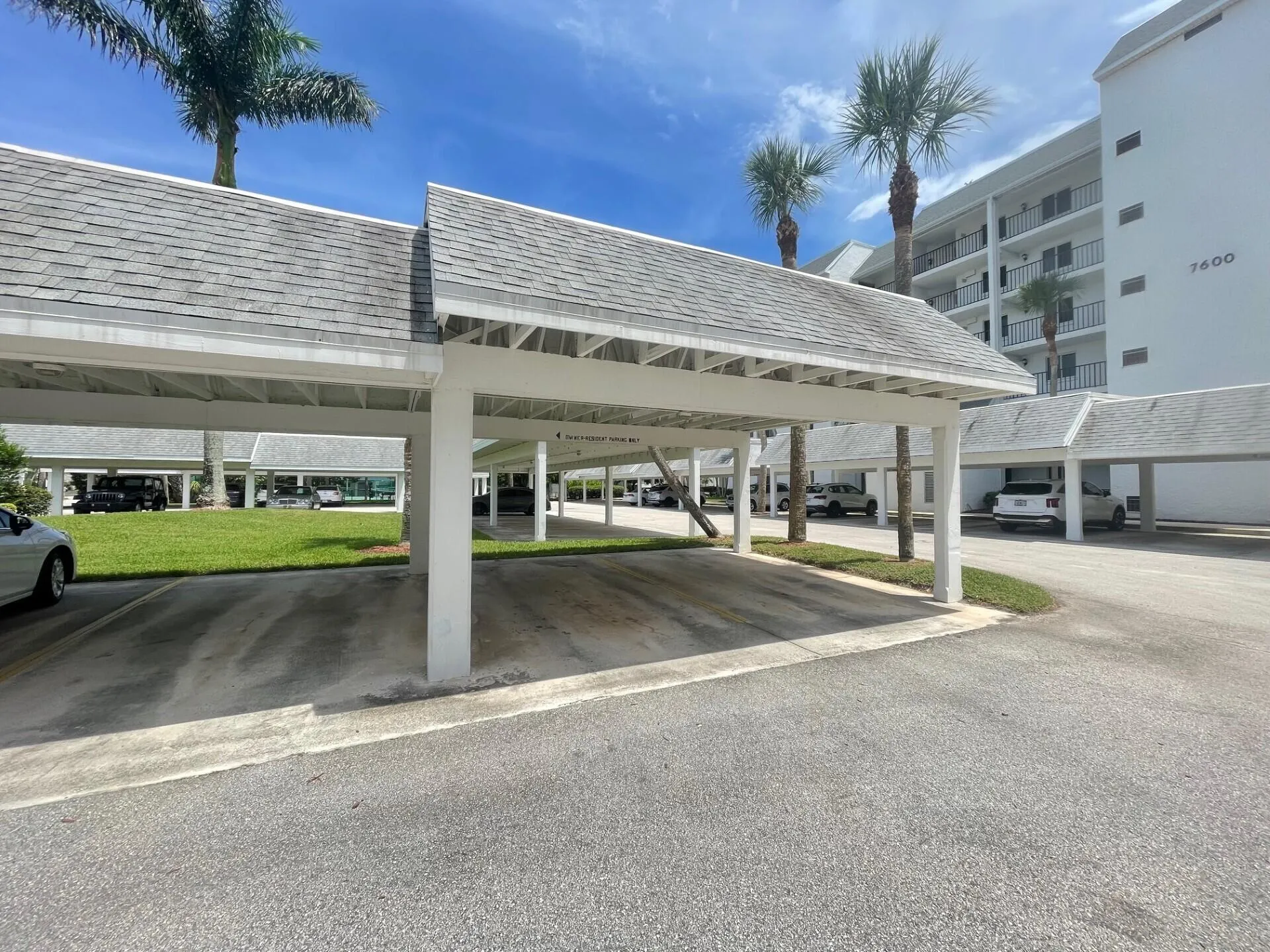 2400 S Ocean Drive #7642