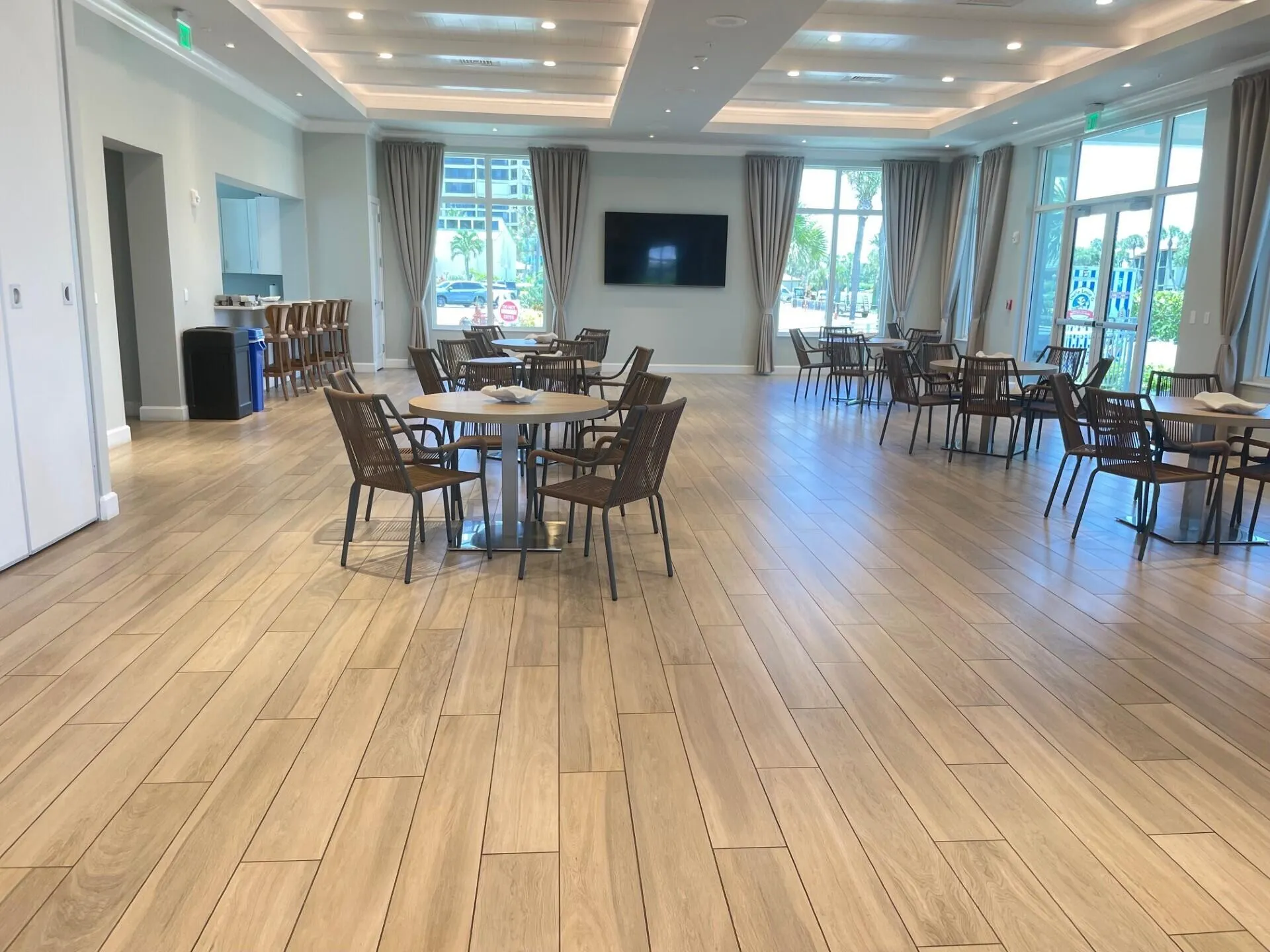 2400 S Ocean Drive #7642