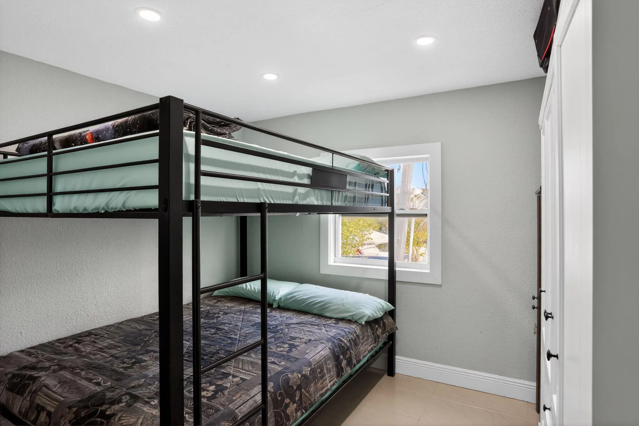 27910 Porgie Path