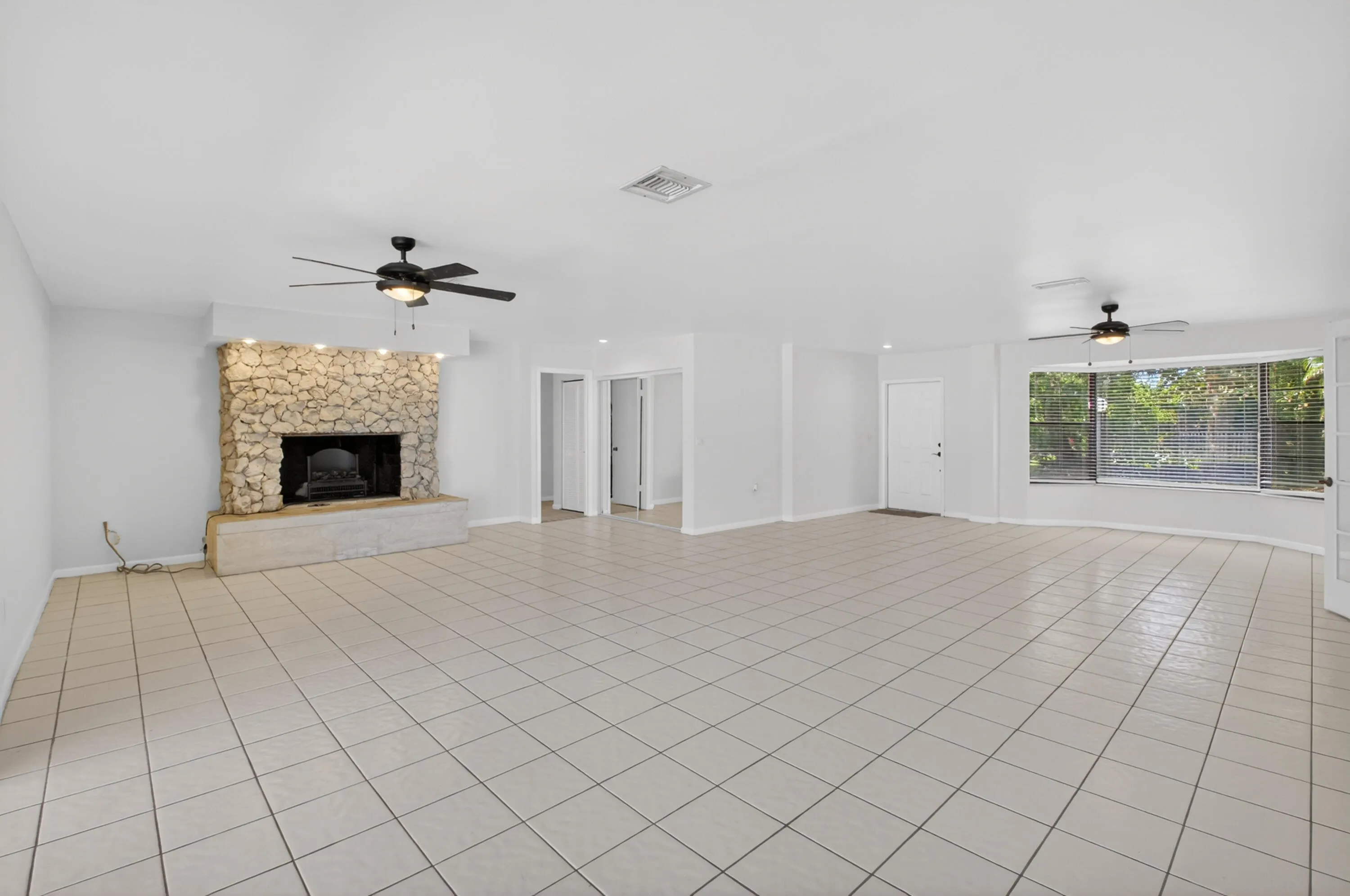10157 La Reina Road