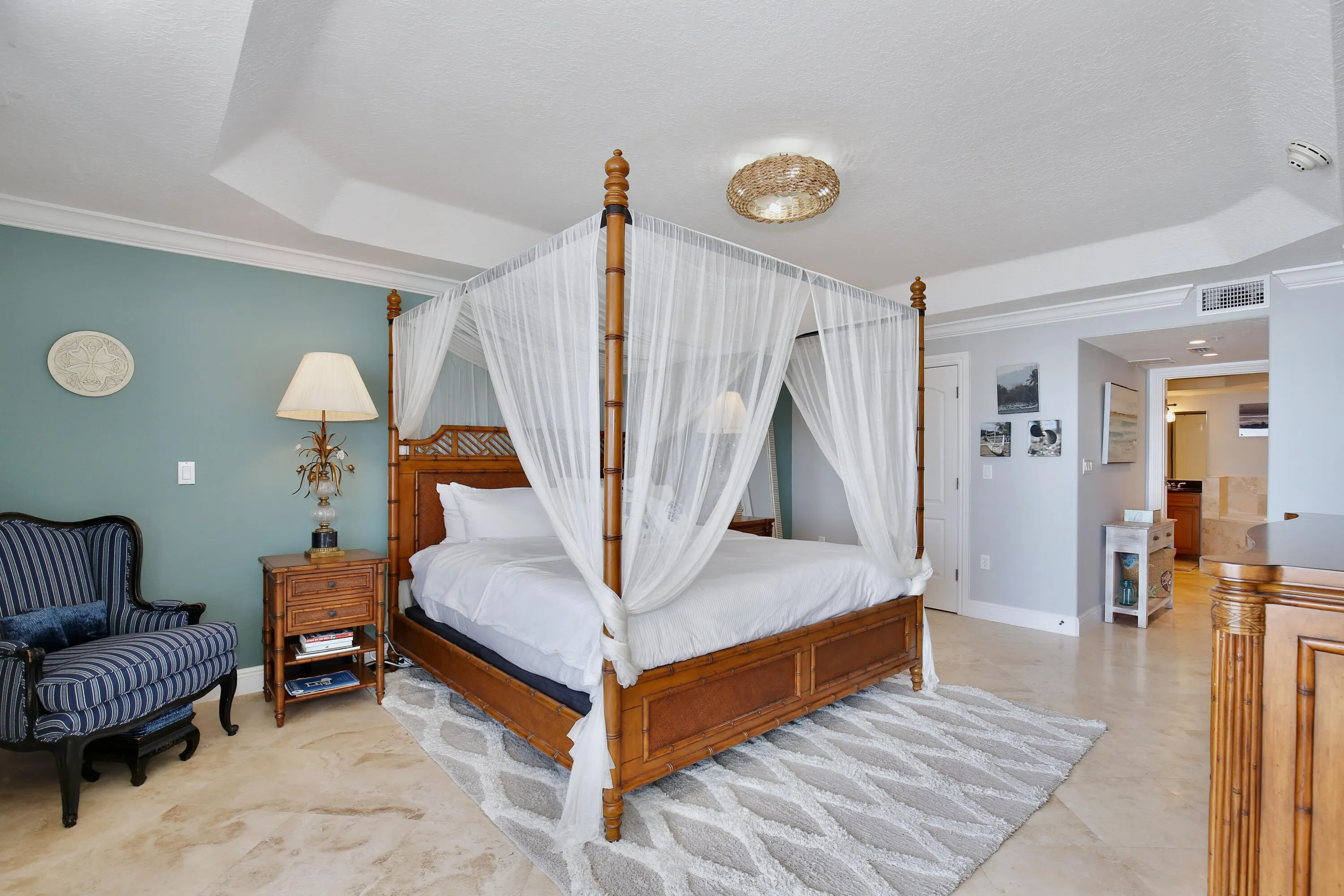 2465 S Atlantic Avenue #401