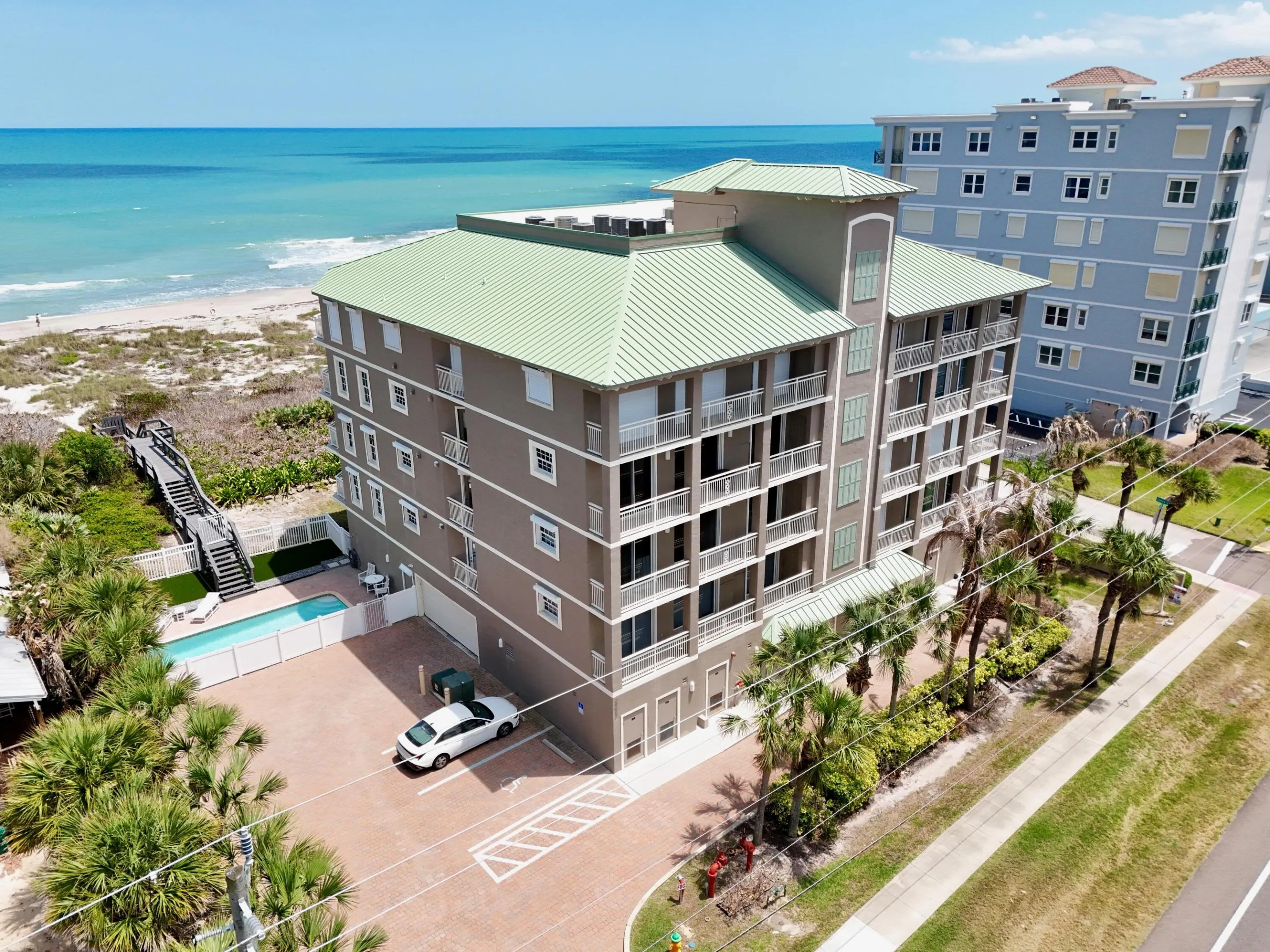 2465 S Atlantic Avenue #401