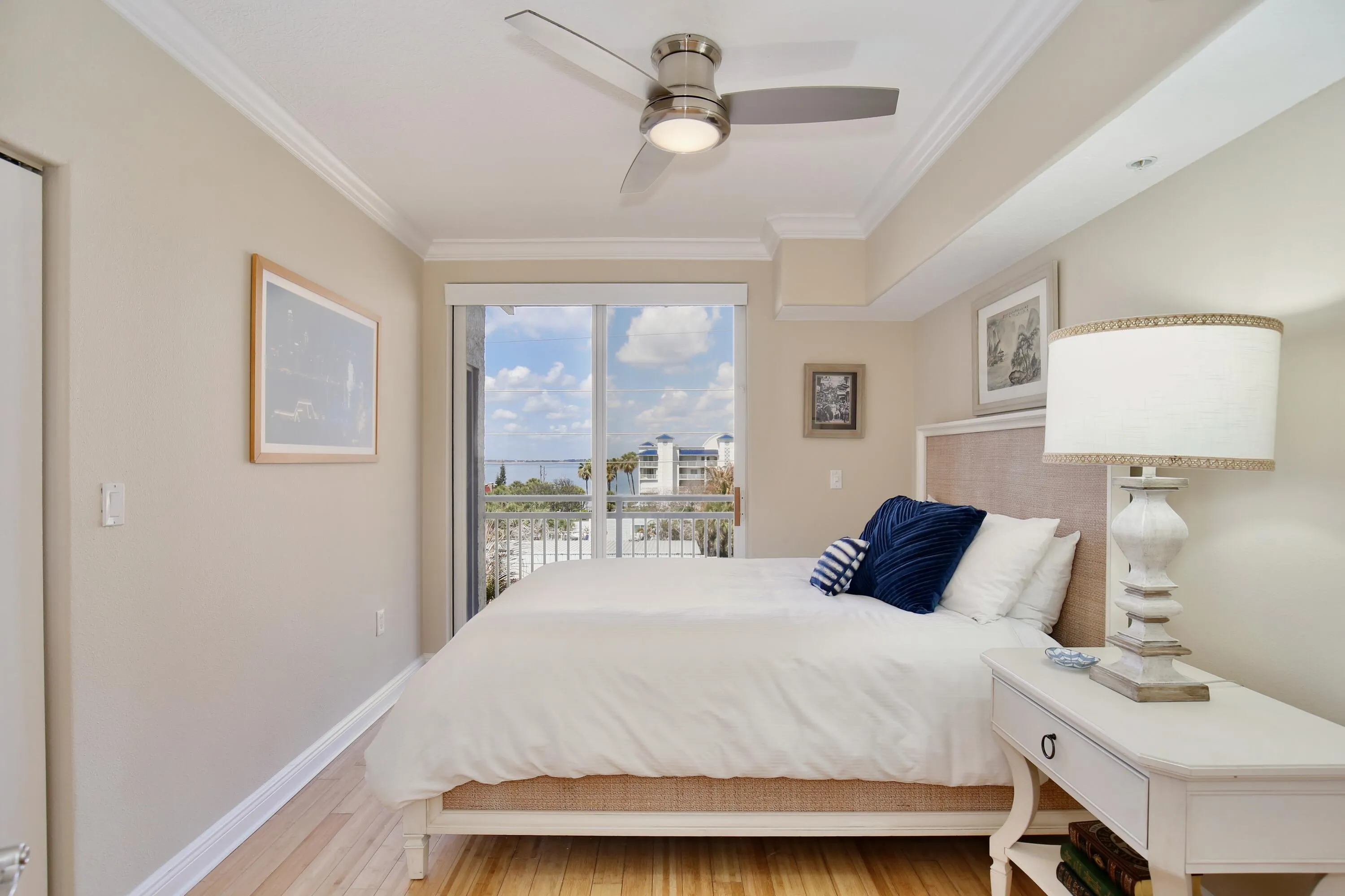 2465 S Atlantic Avenue #401