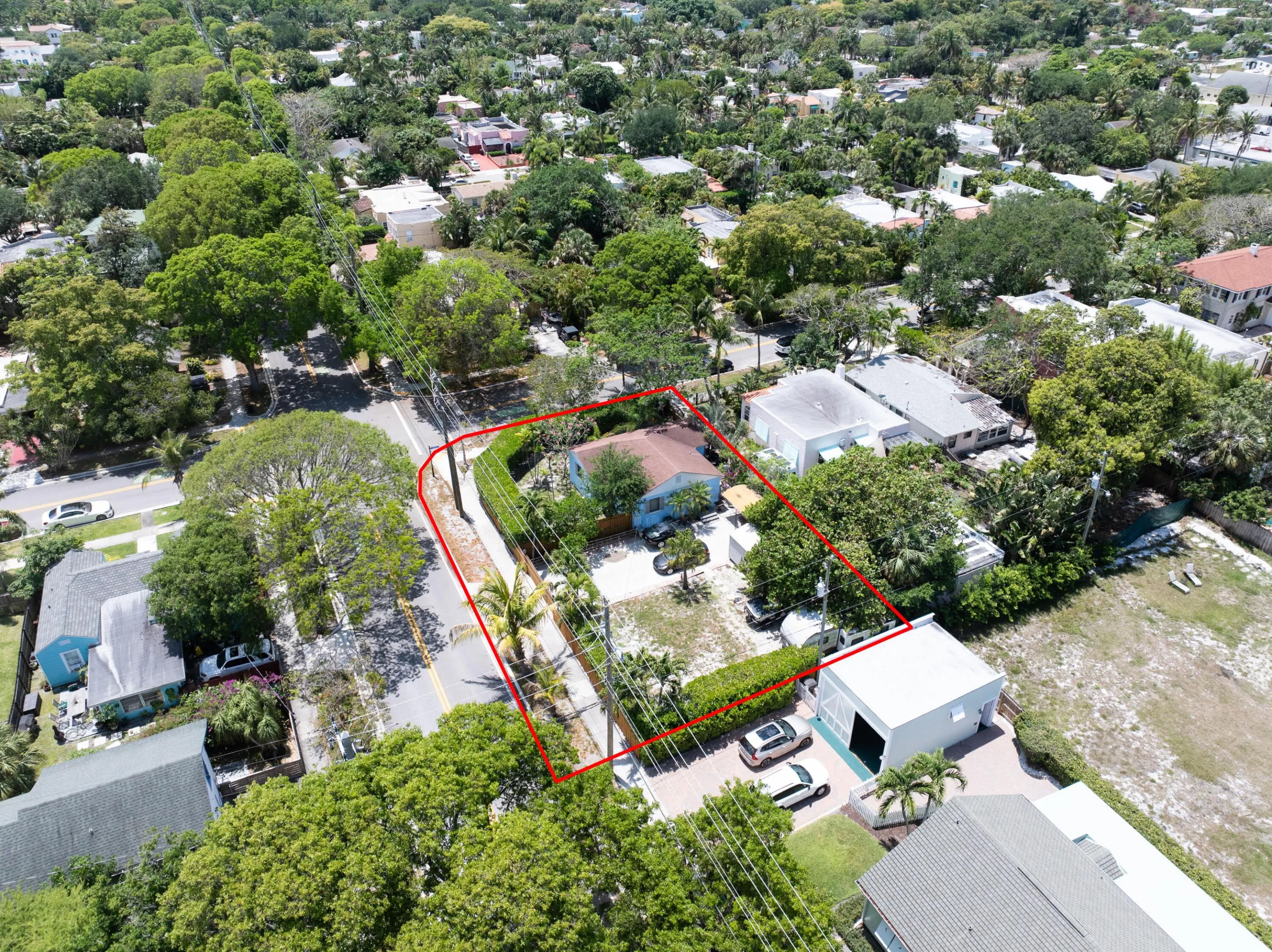 1915 Lake Avenue