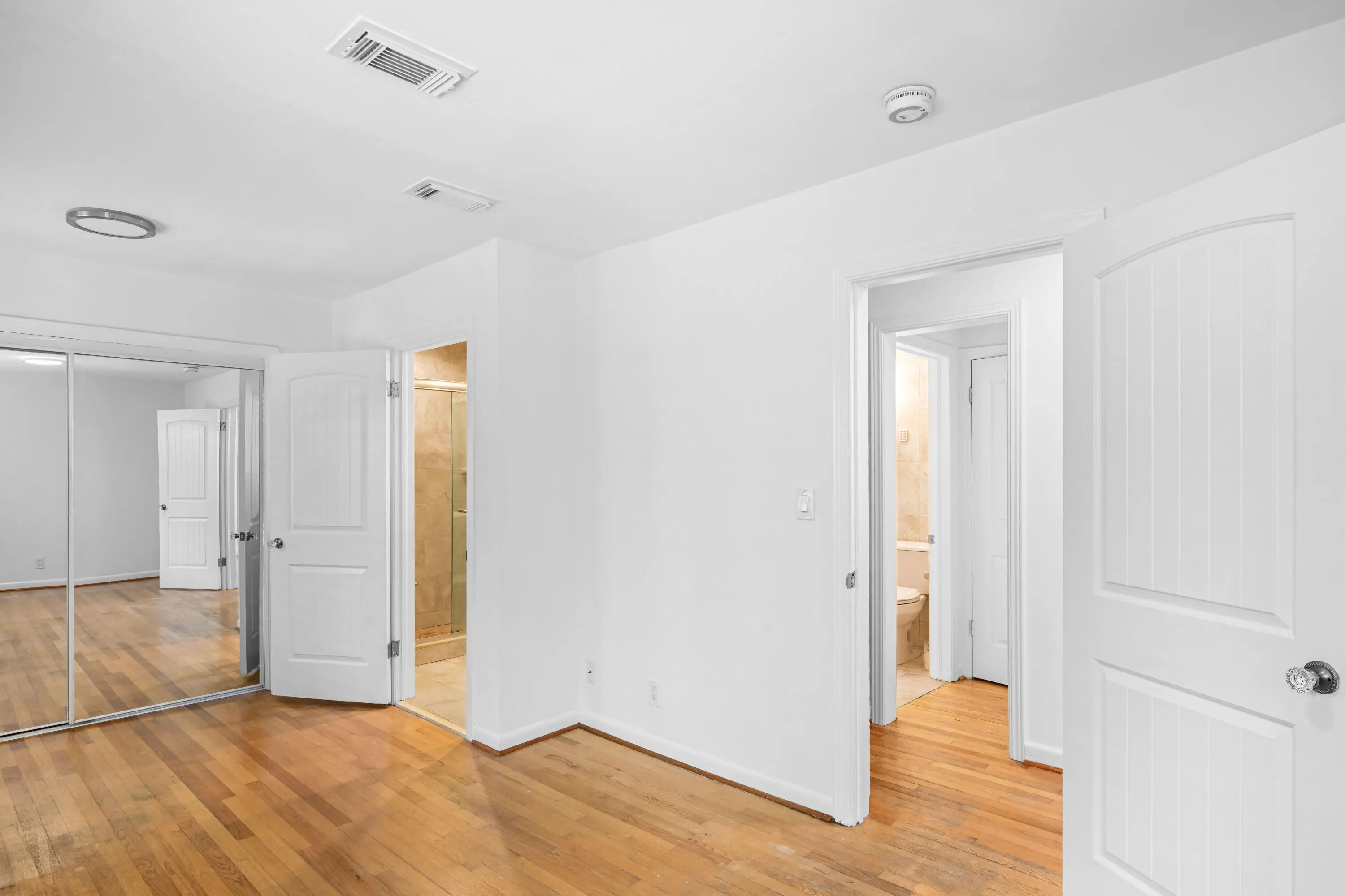 1915 Lake Avenue