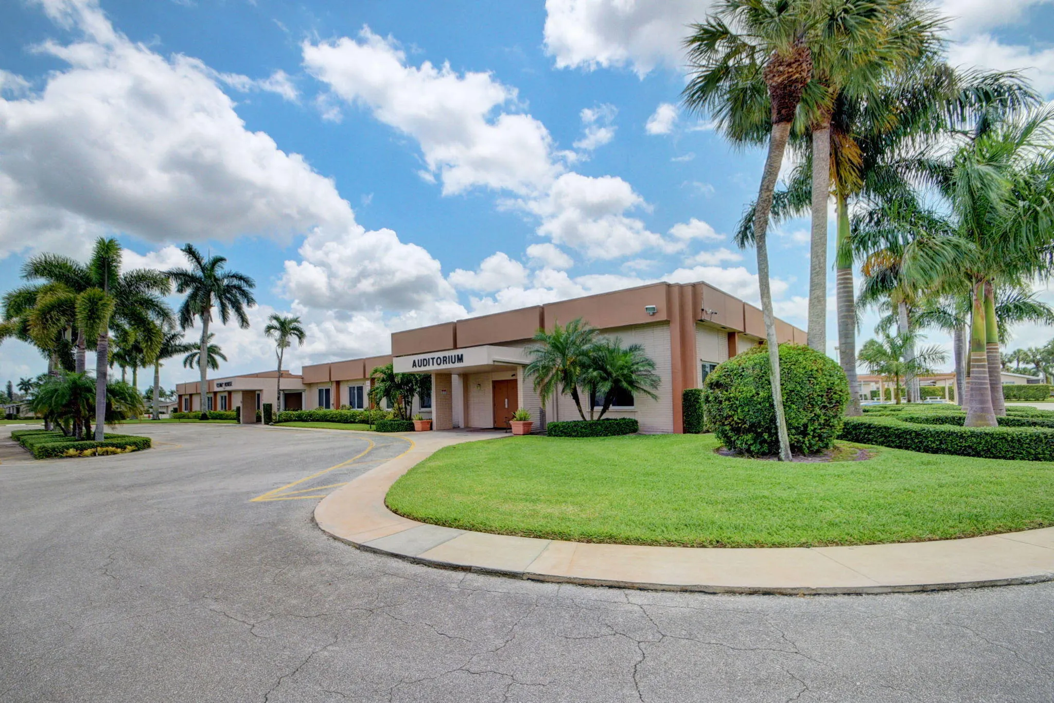2533 Dudley Dr #Unit E