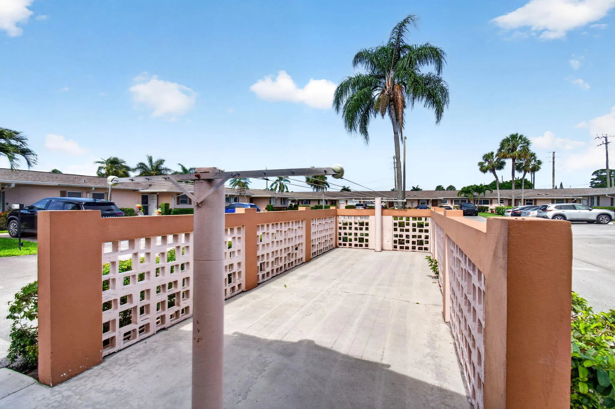 2533 Dudley Dr #Unit E