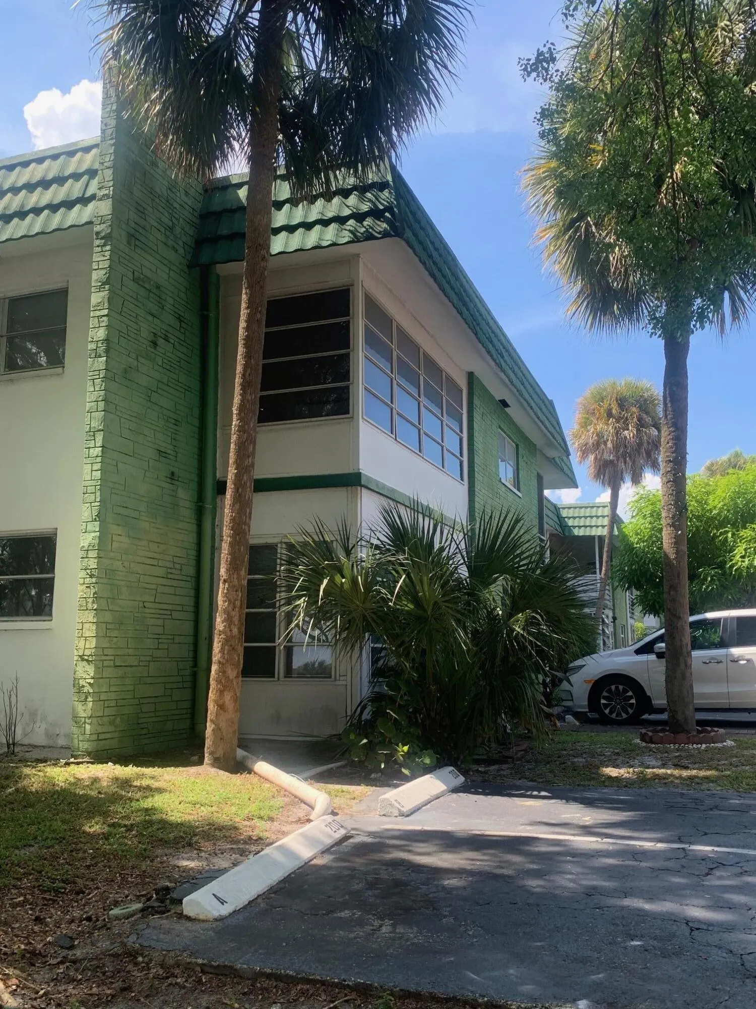 4821 NW 22nd Court NW #100
