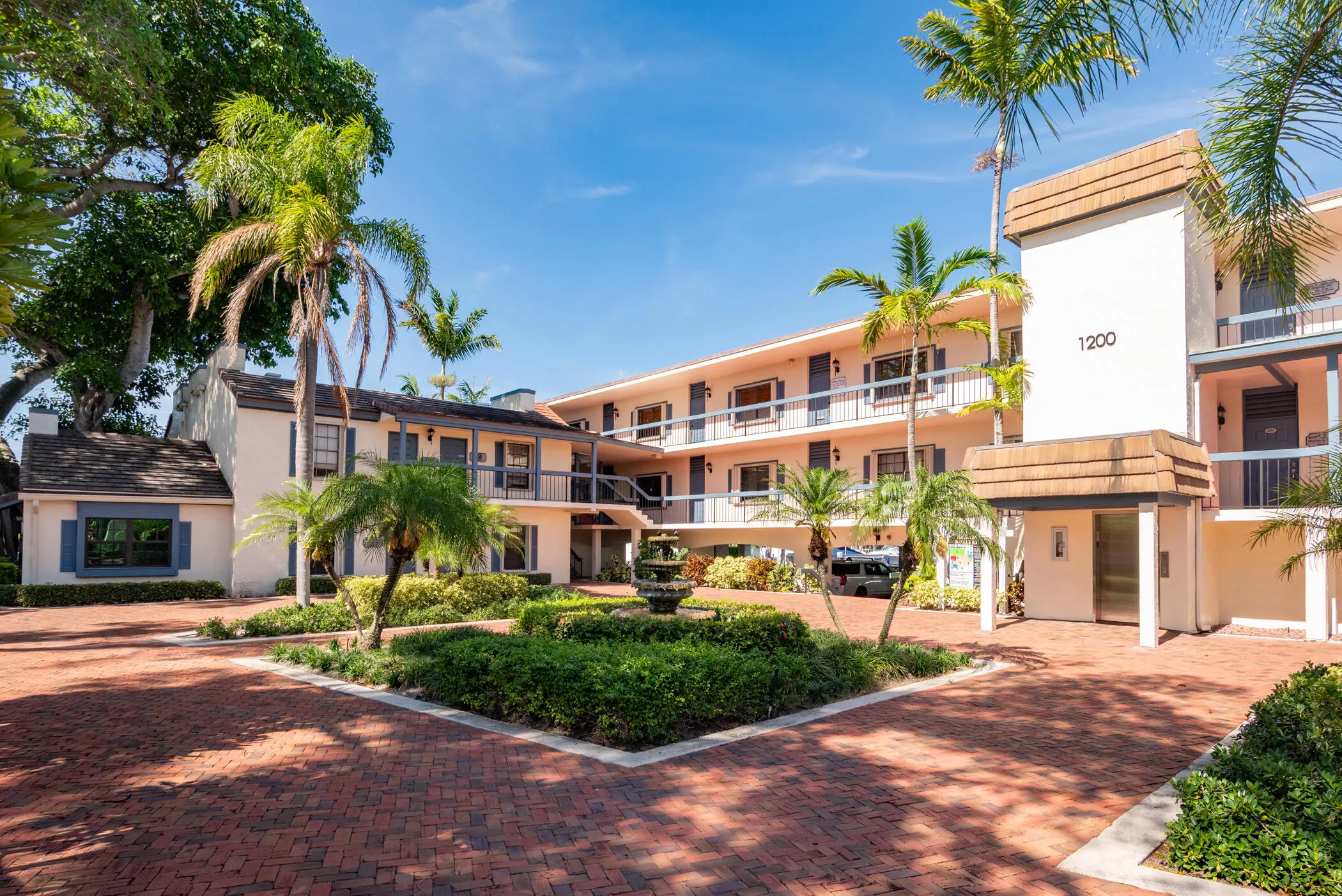 1200 S Federal Highway #203