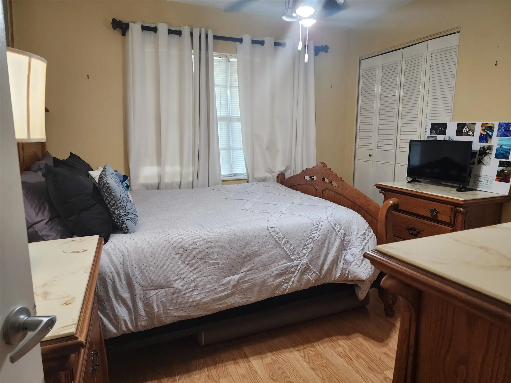 8705 NW 38th Drive #7b