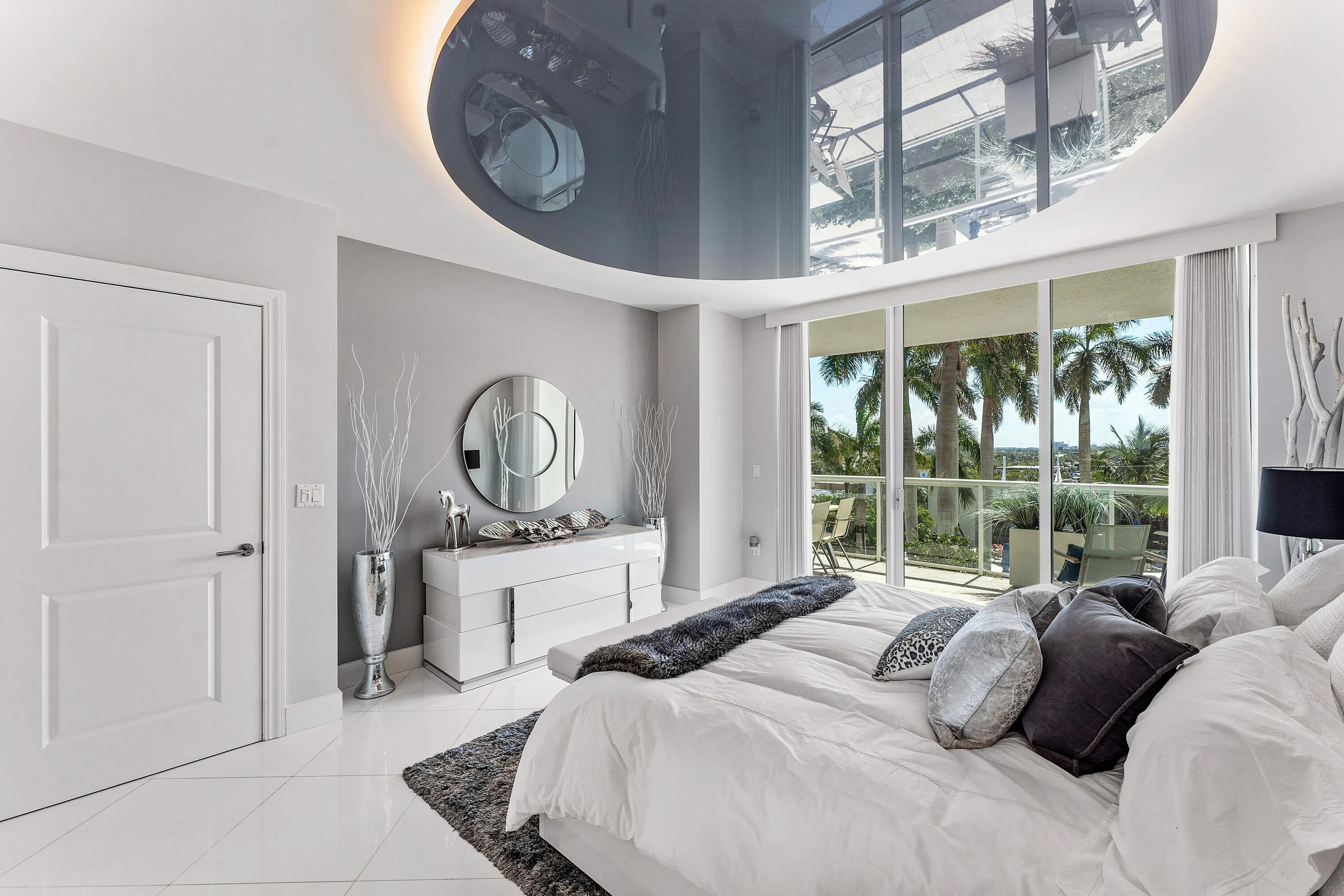 1 N Ocean Boulevard #513