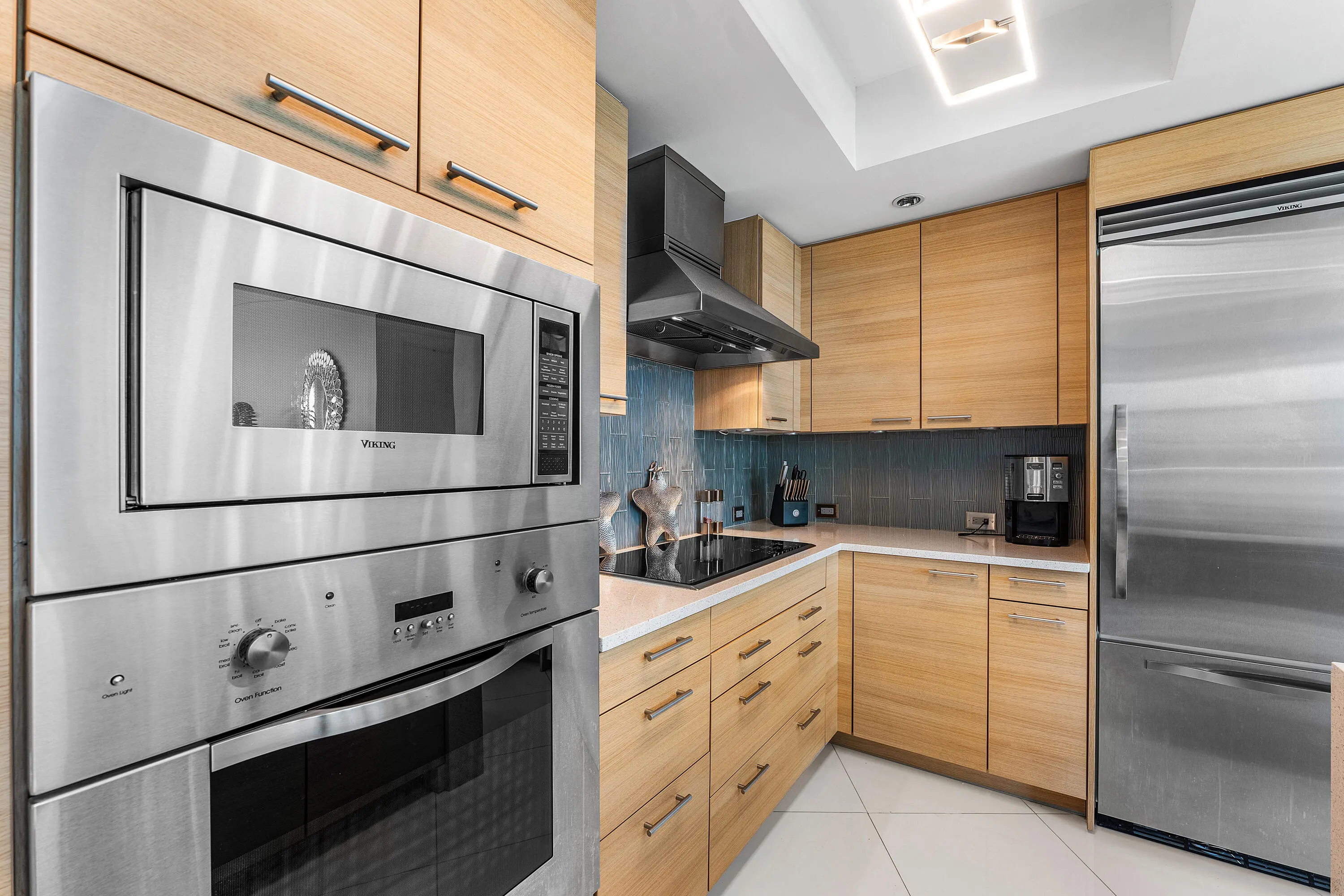 1 N Ocean Boulevard #513