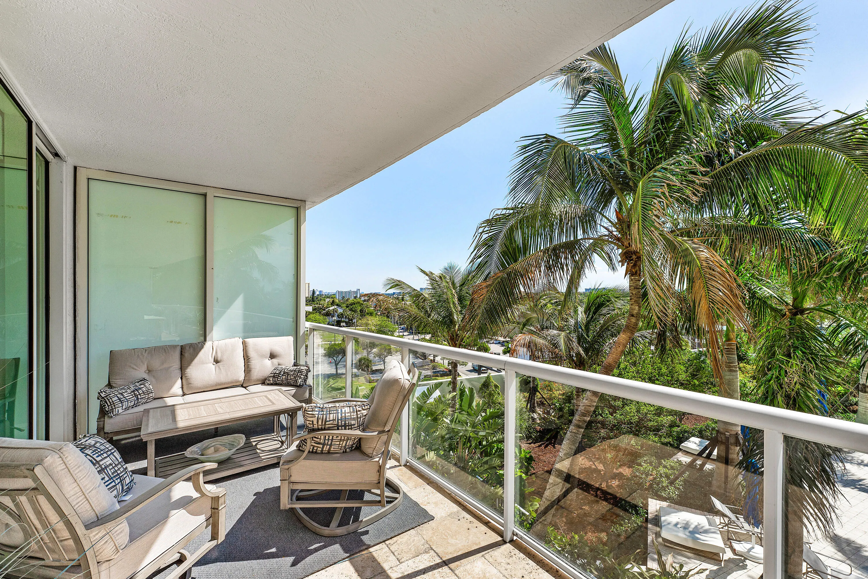 1 N Ocean Boulevard #513