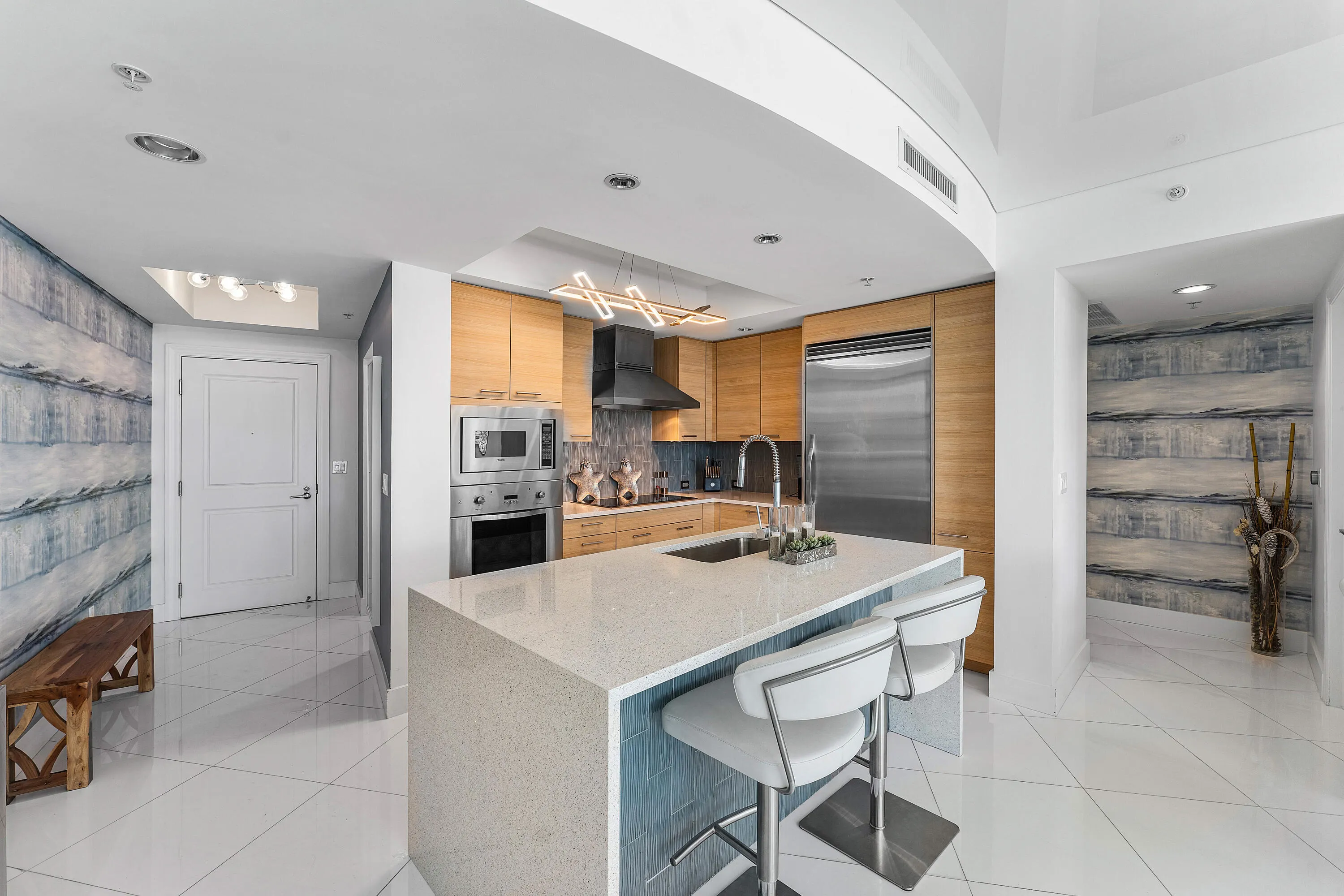 1 N Ocean Boulevard #513