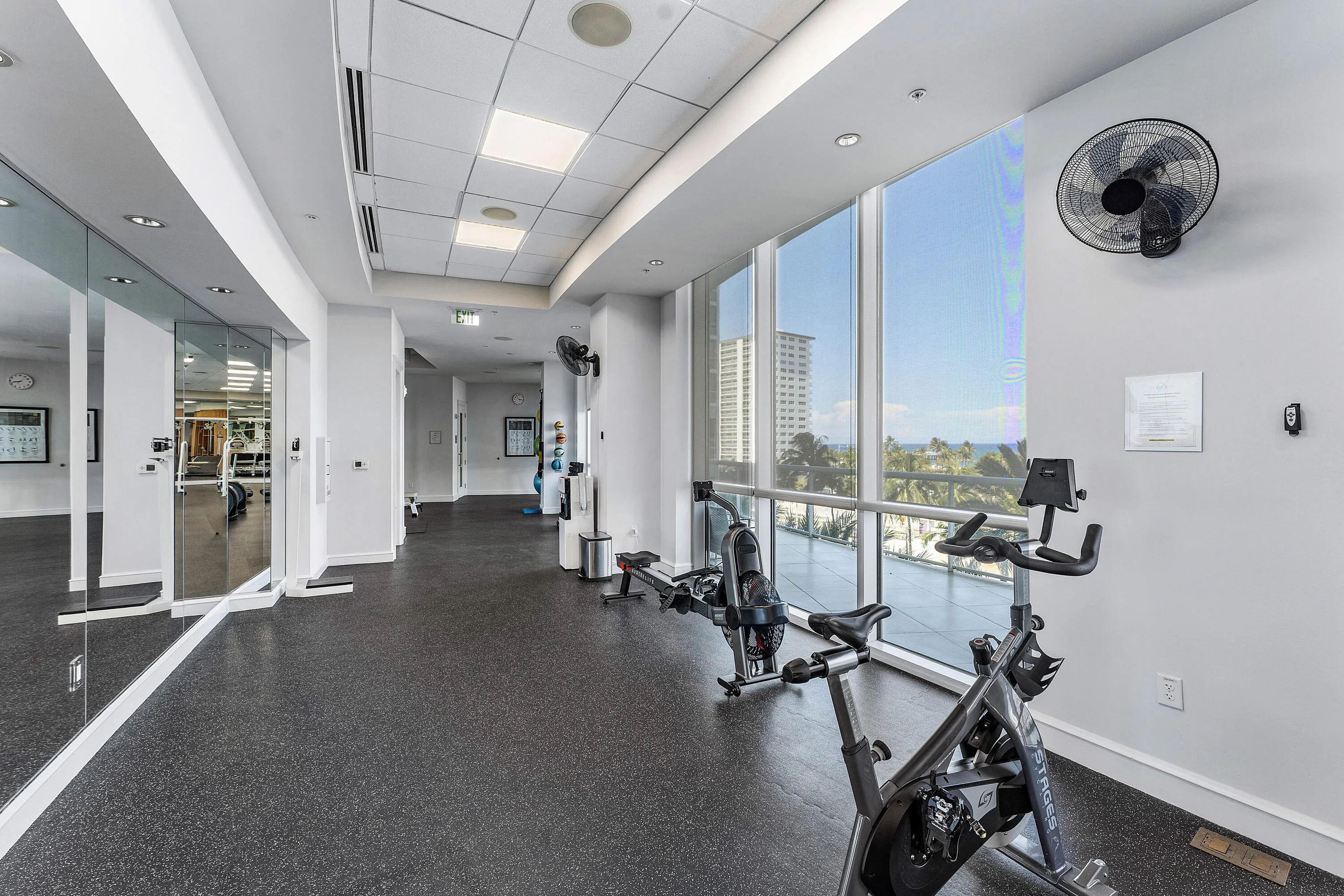 1 N Ocean Boulevard #513