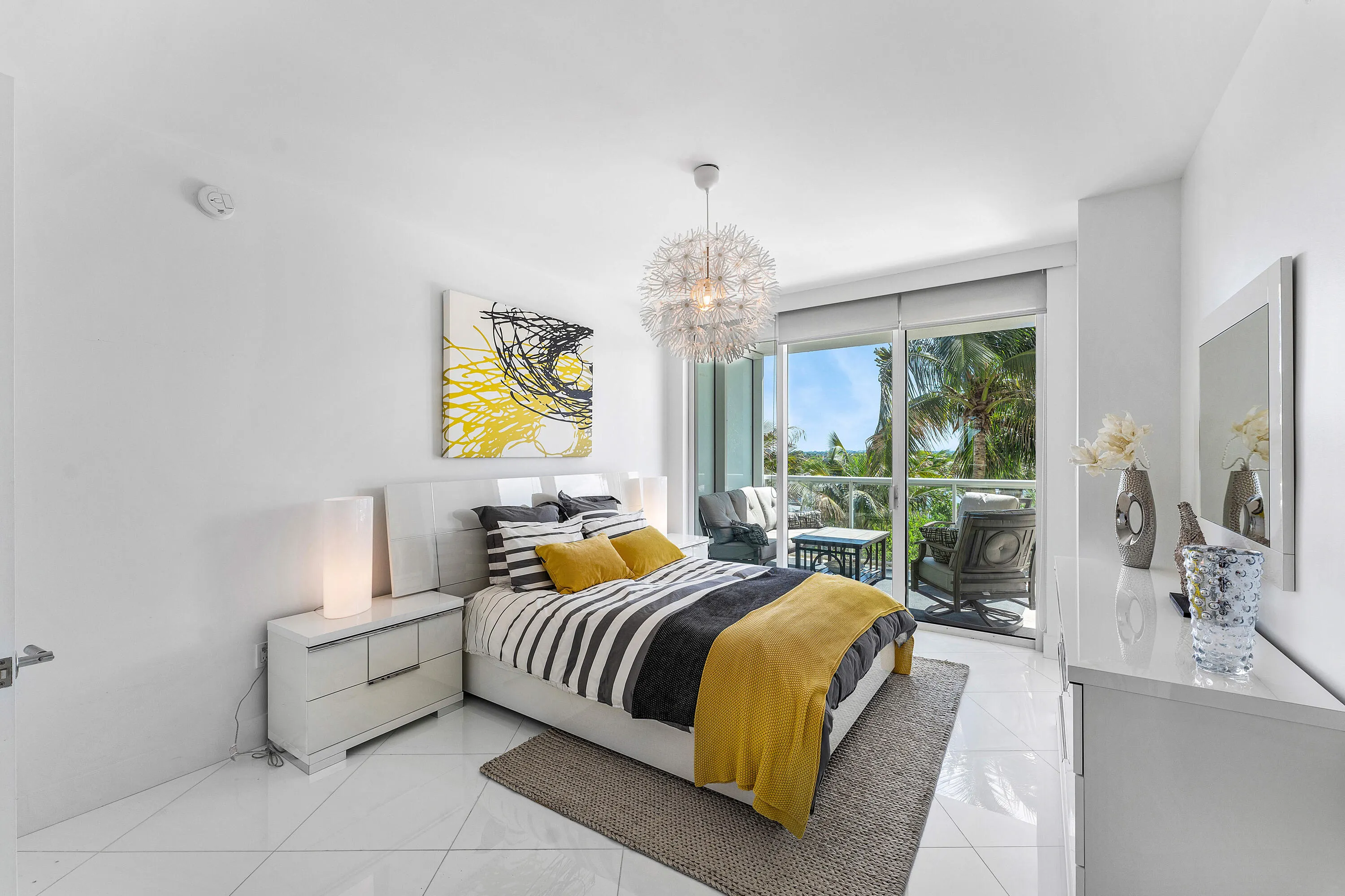 1 N Ocean Boulevard #513