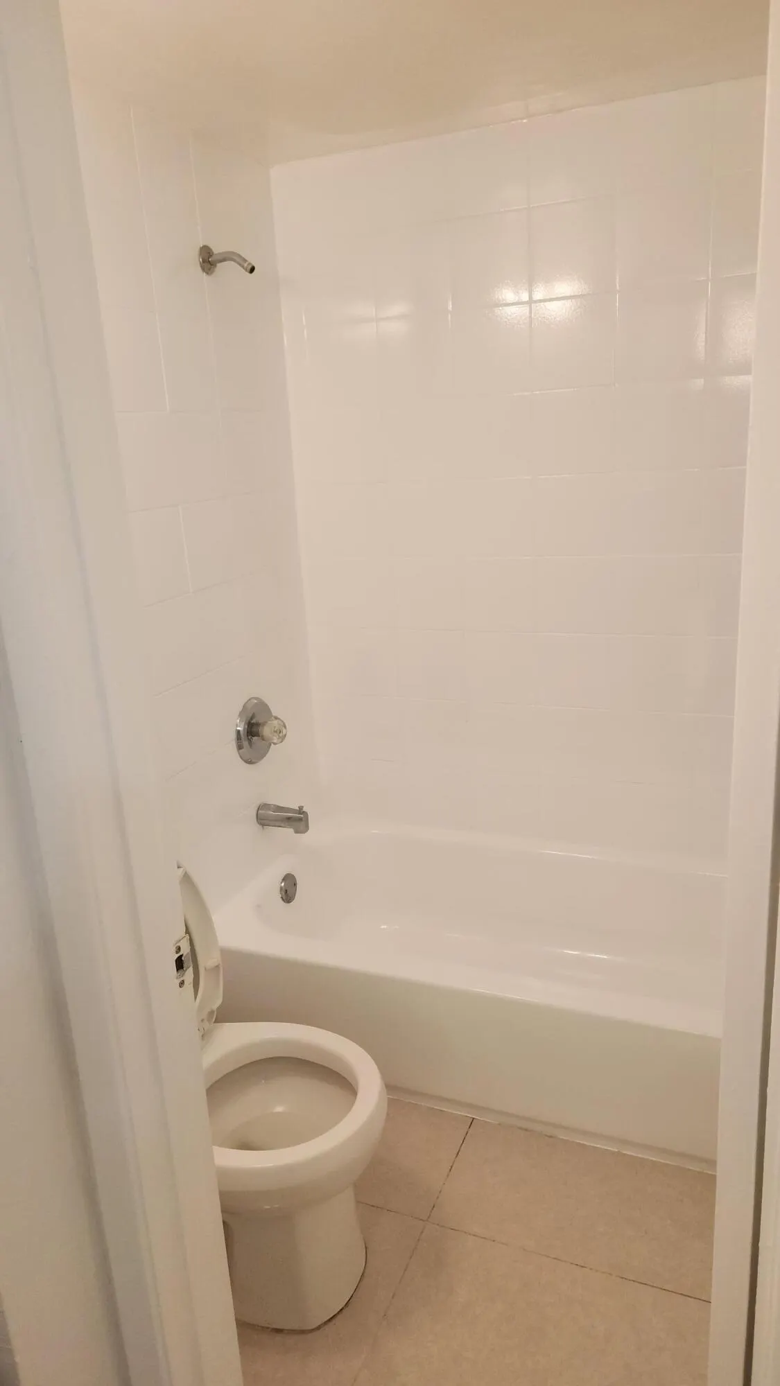 210 Fontainebleau Boulevard #311