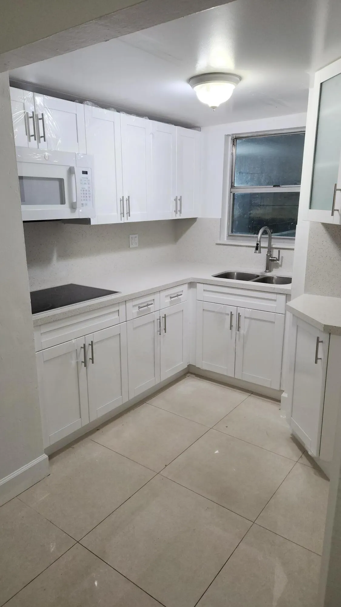 210 Fontainebleau Boulevard #311
