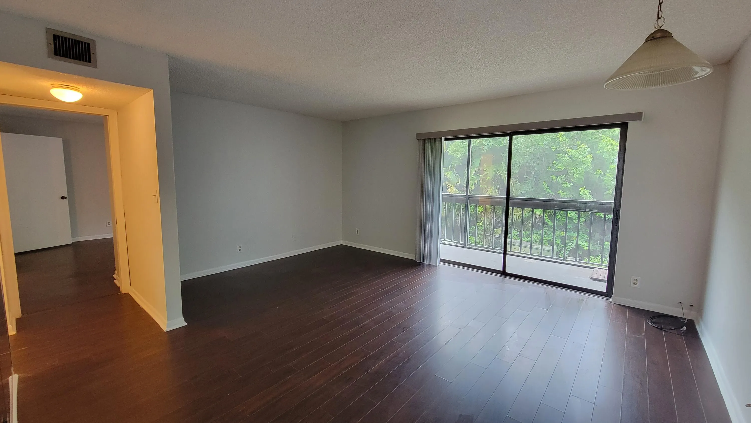 1950 N Congress Avenue #206