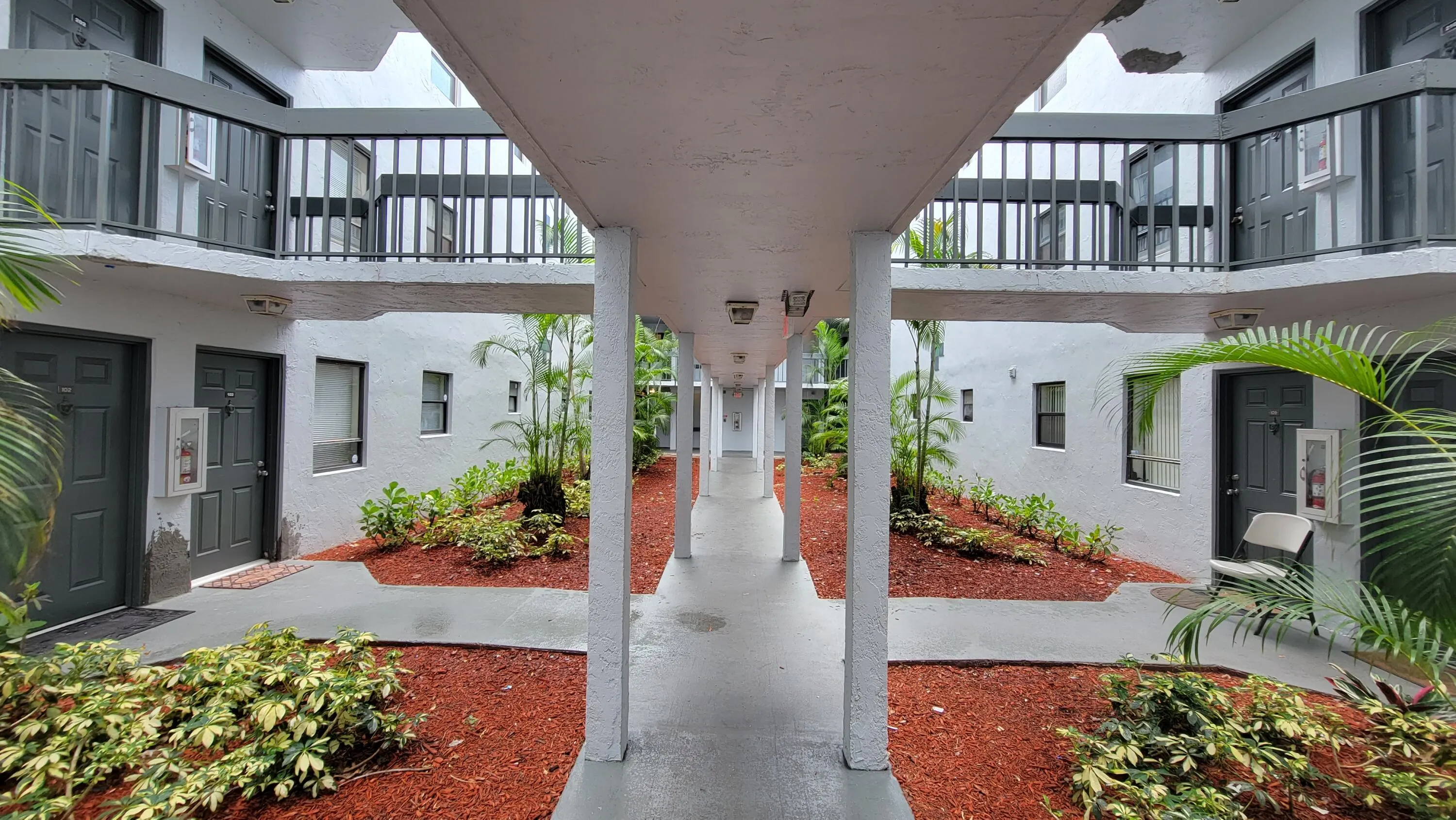 1950 N Congress Avenue #206