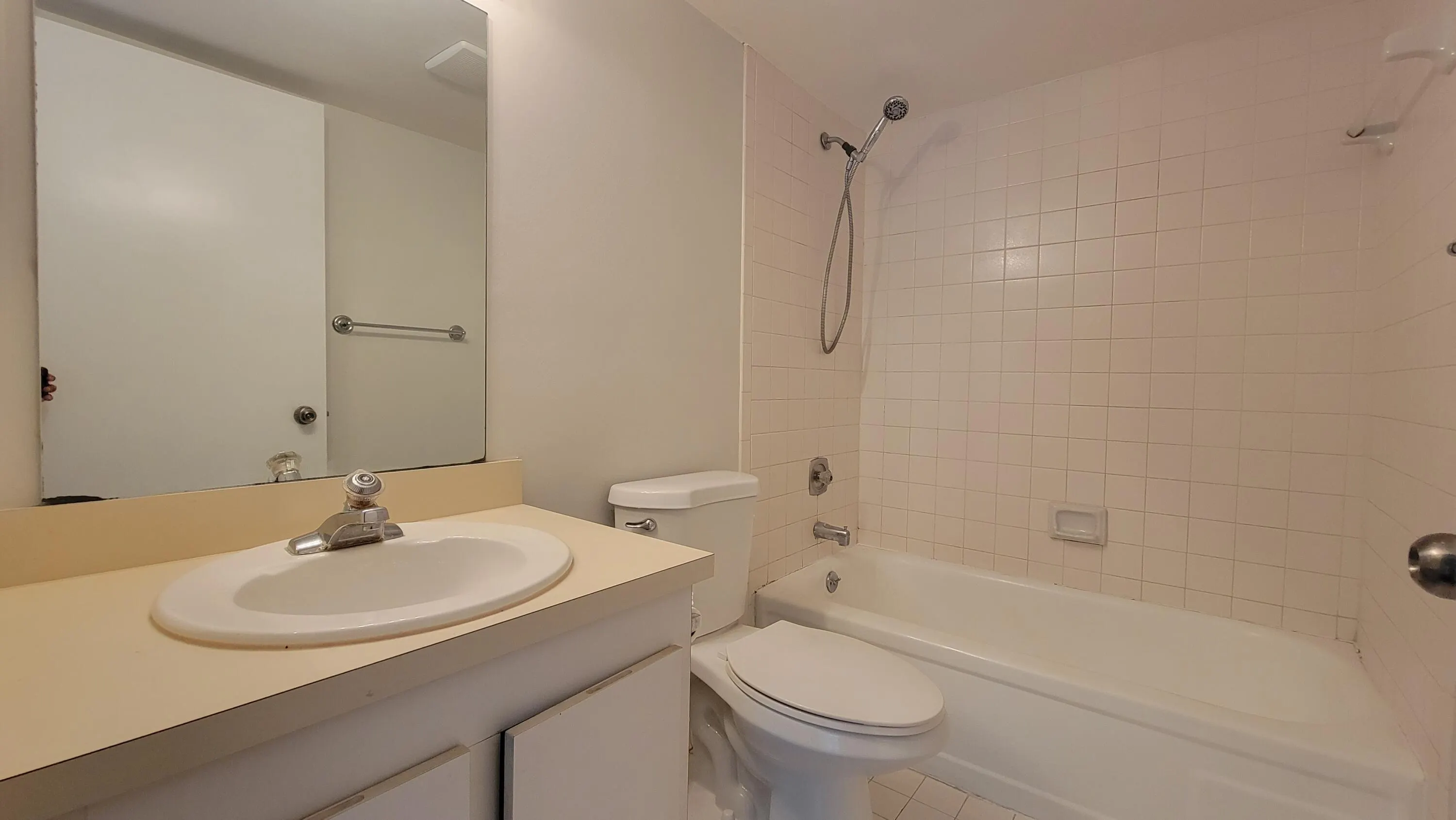 1950 N Congress Avenue #206