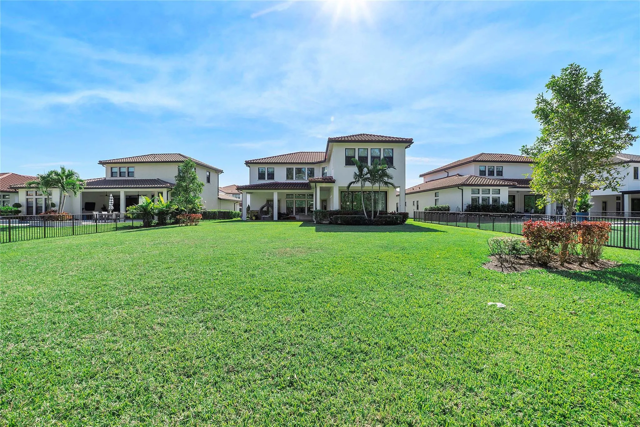 9245 W Parkland Bay Trail
