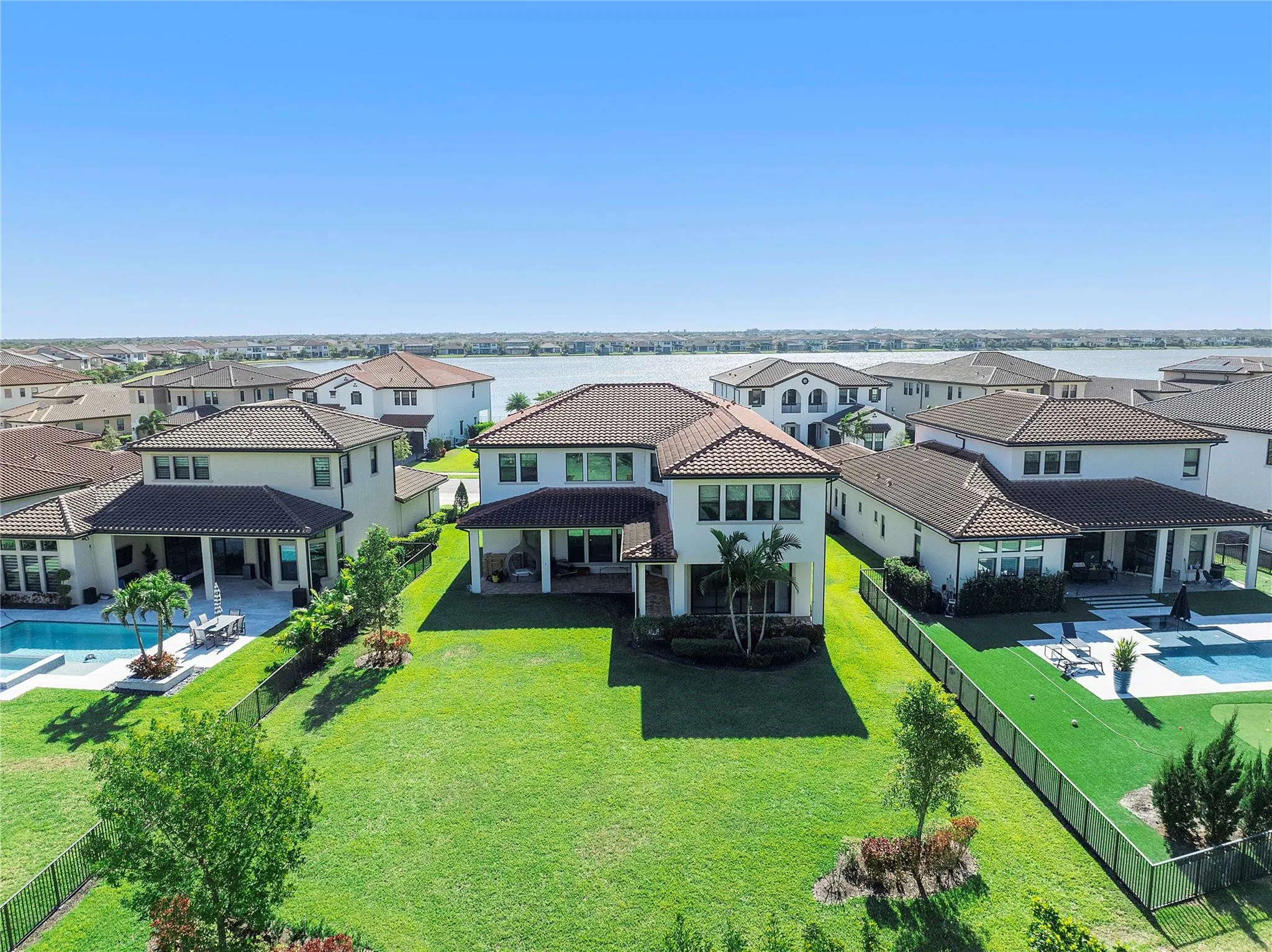 9245 W Parkland Bay Trail