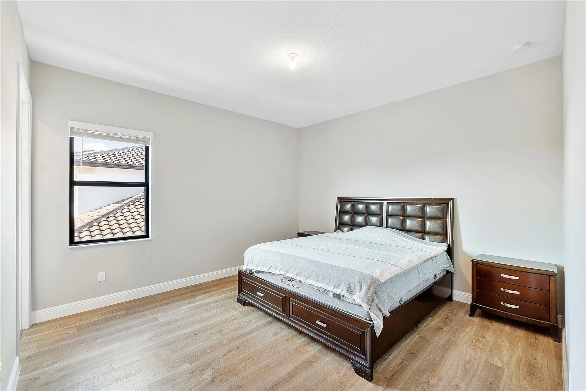 9245 W Parkland Bay Trail